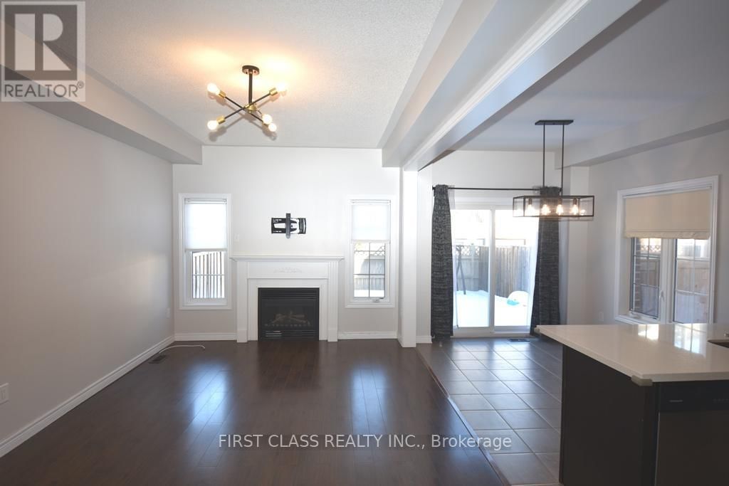 101 FIMCO CRESCENT Image 7