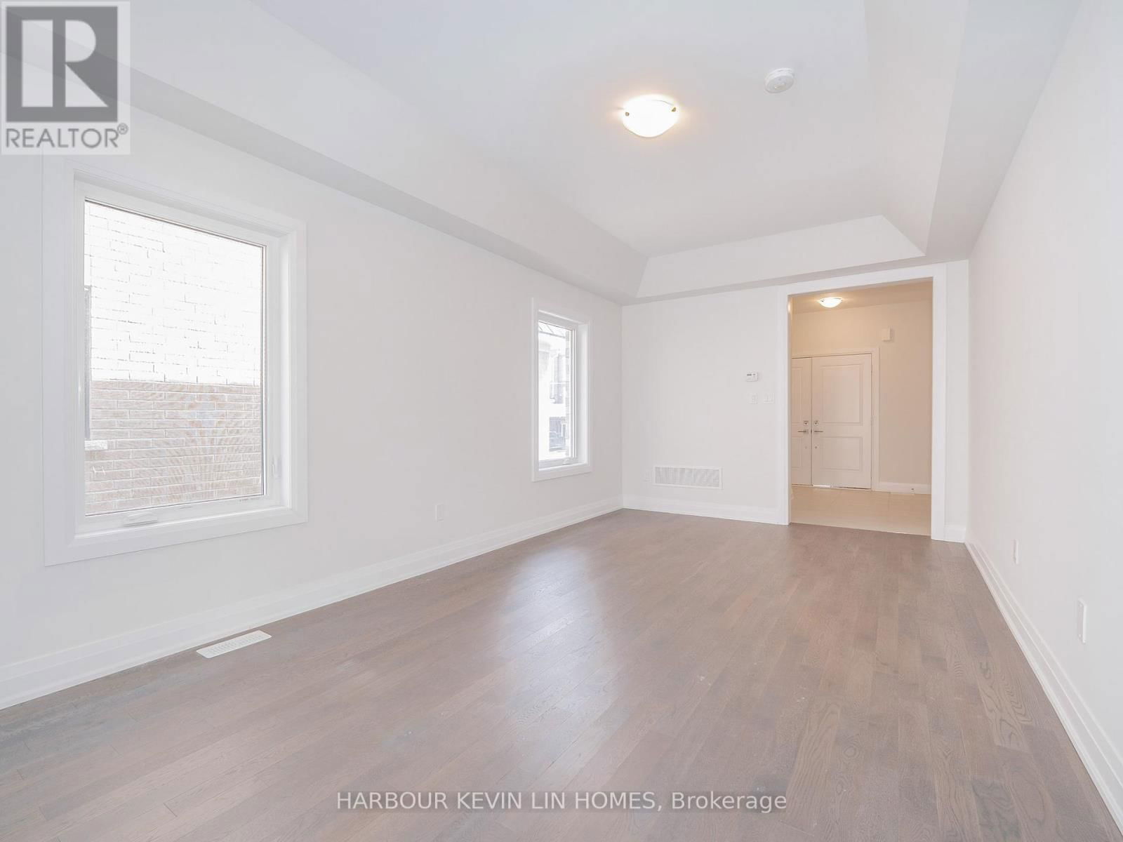 114 SEGUIN STREET Image 10