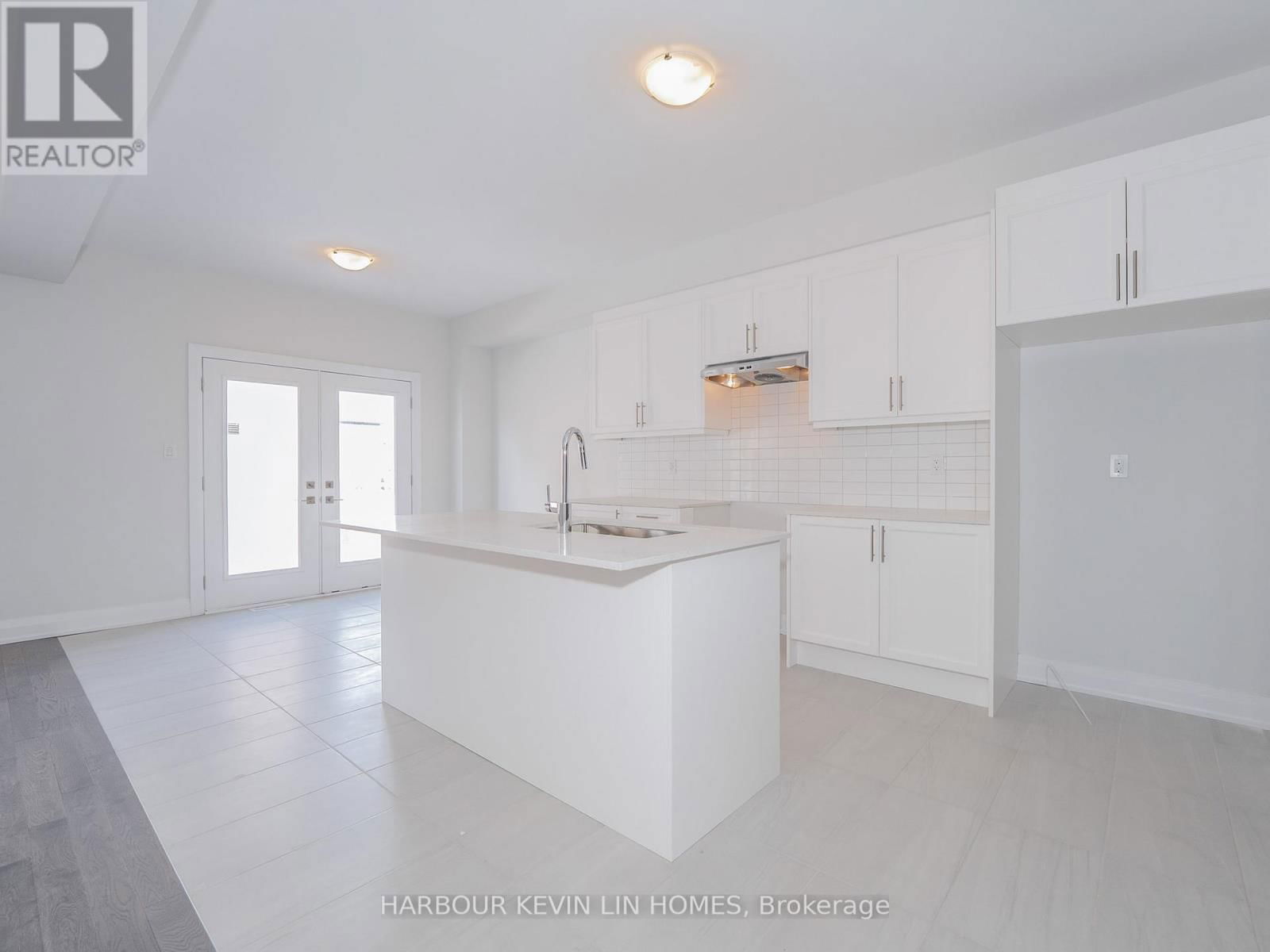 114 SEGUIN STREET Image 13