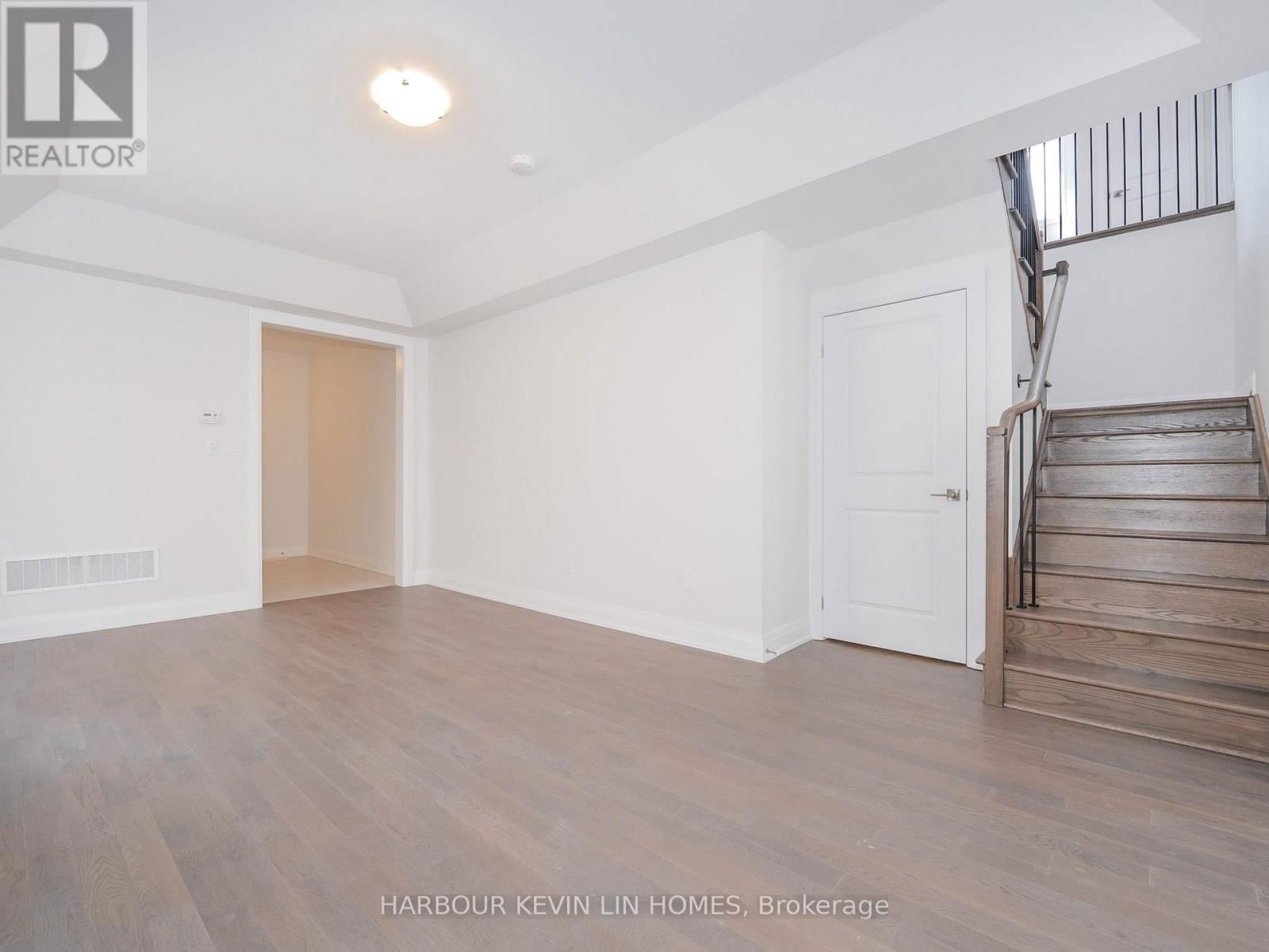 114 SEGUIN STREET Image 18