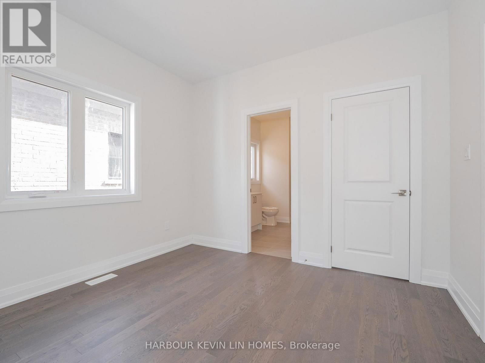 114 SEGUIN STREET Image 31