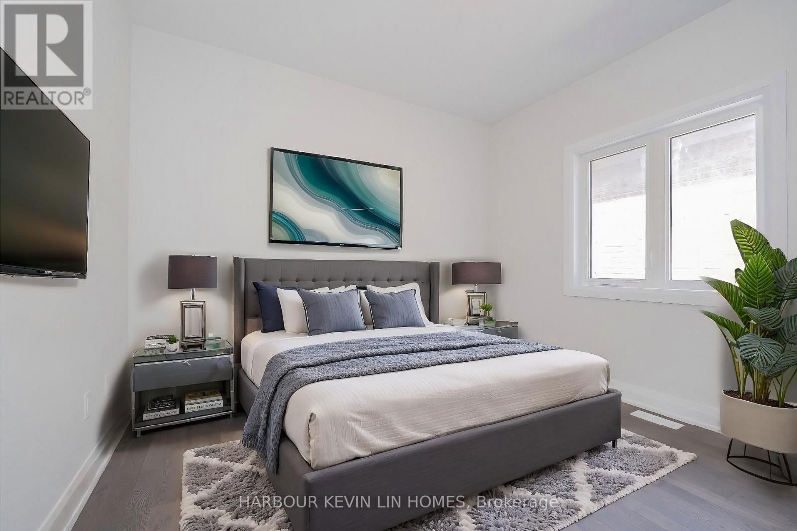 114 SEGUIN STREET Image 32