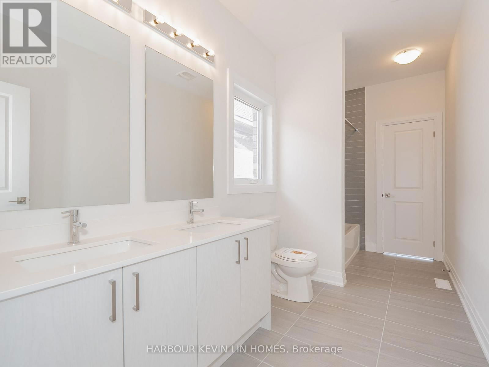 114 SEGUIN STREET Image 33