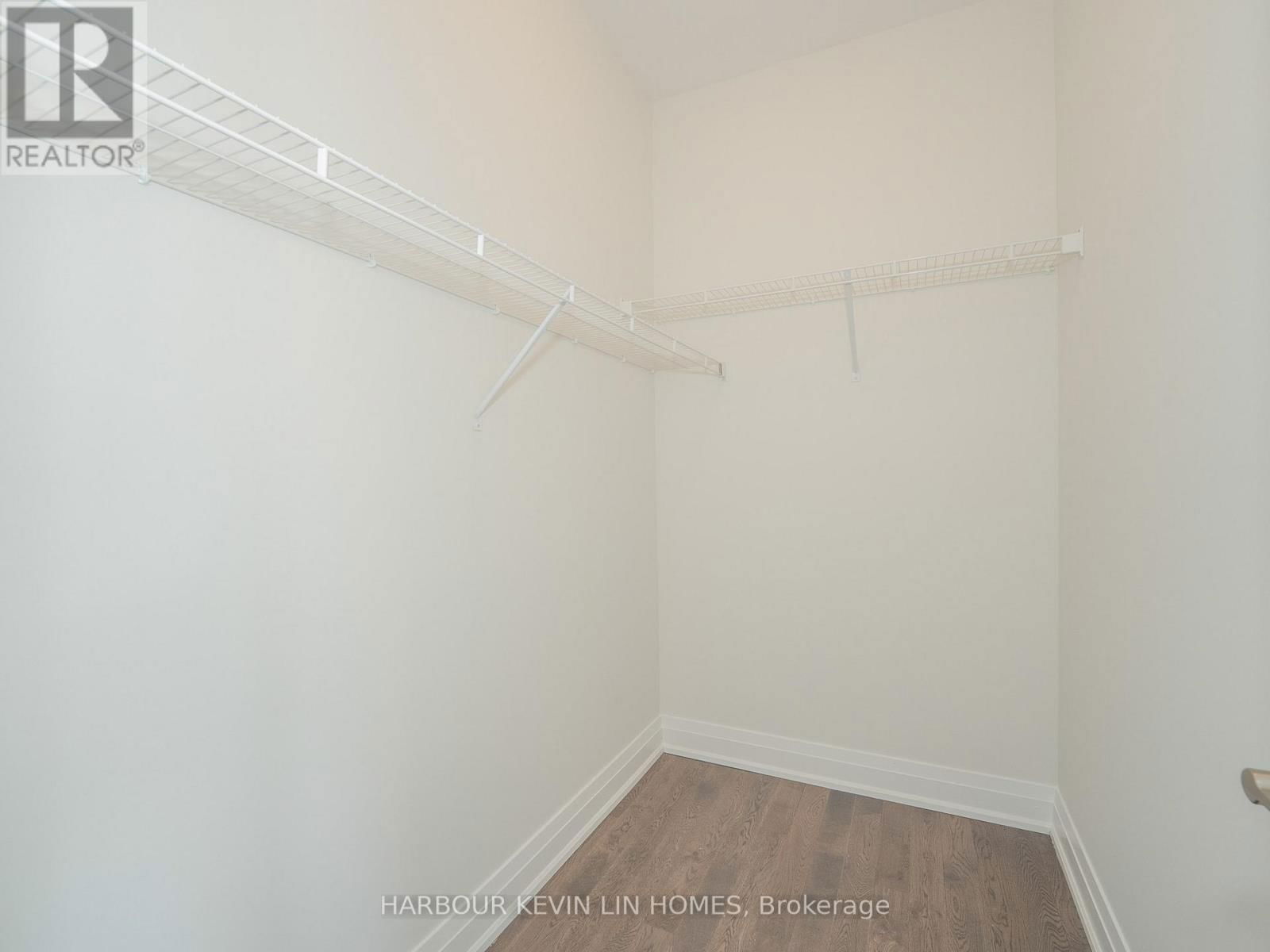 114 SEGUIN STREET Image 37