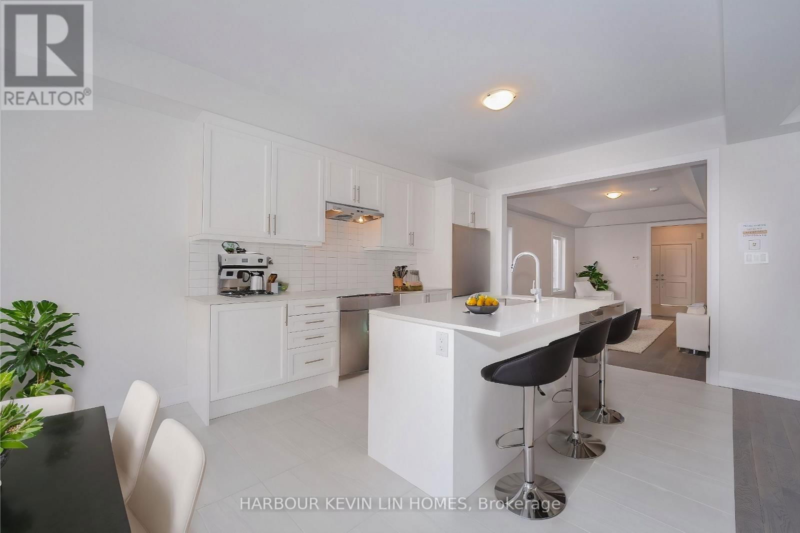 114 SEGUIN STREET Image 6