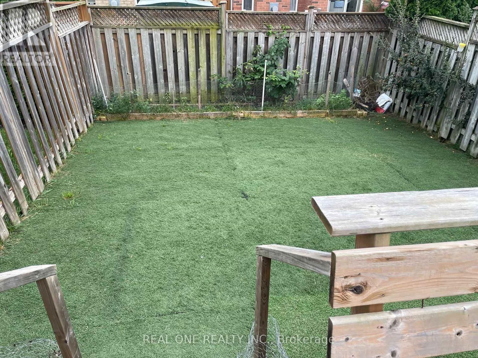 96 RUBY CRESCENT Image 17