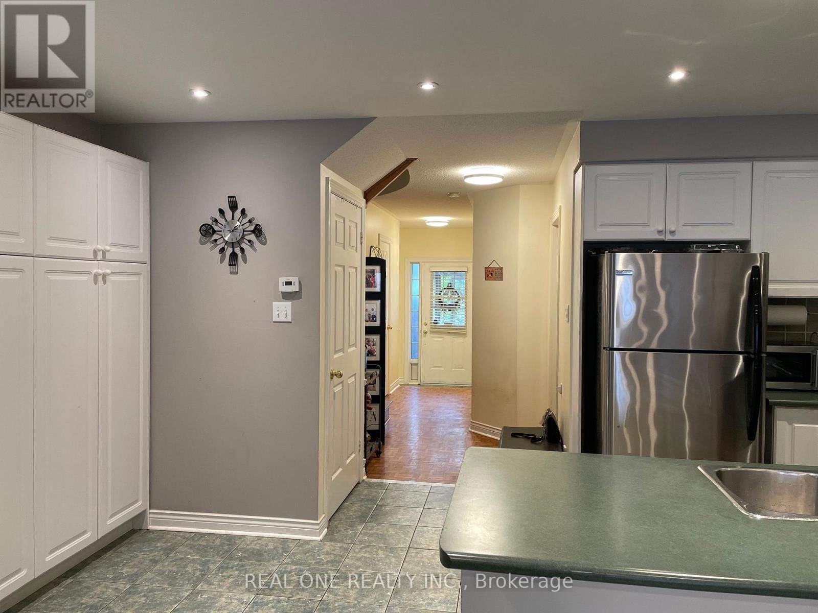 96 RUBY CRESCENT Image 2