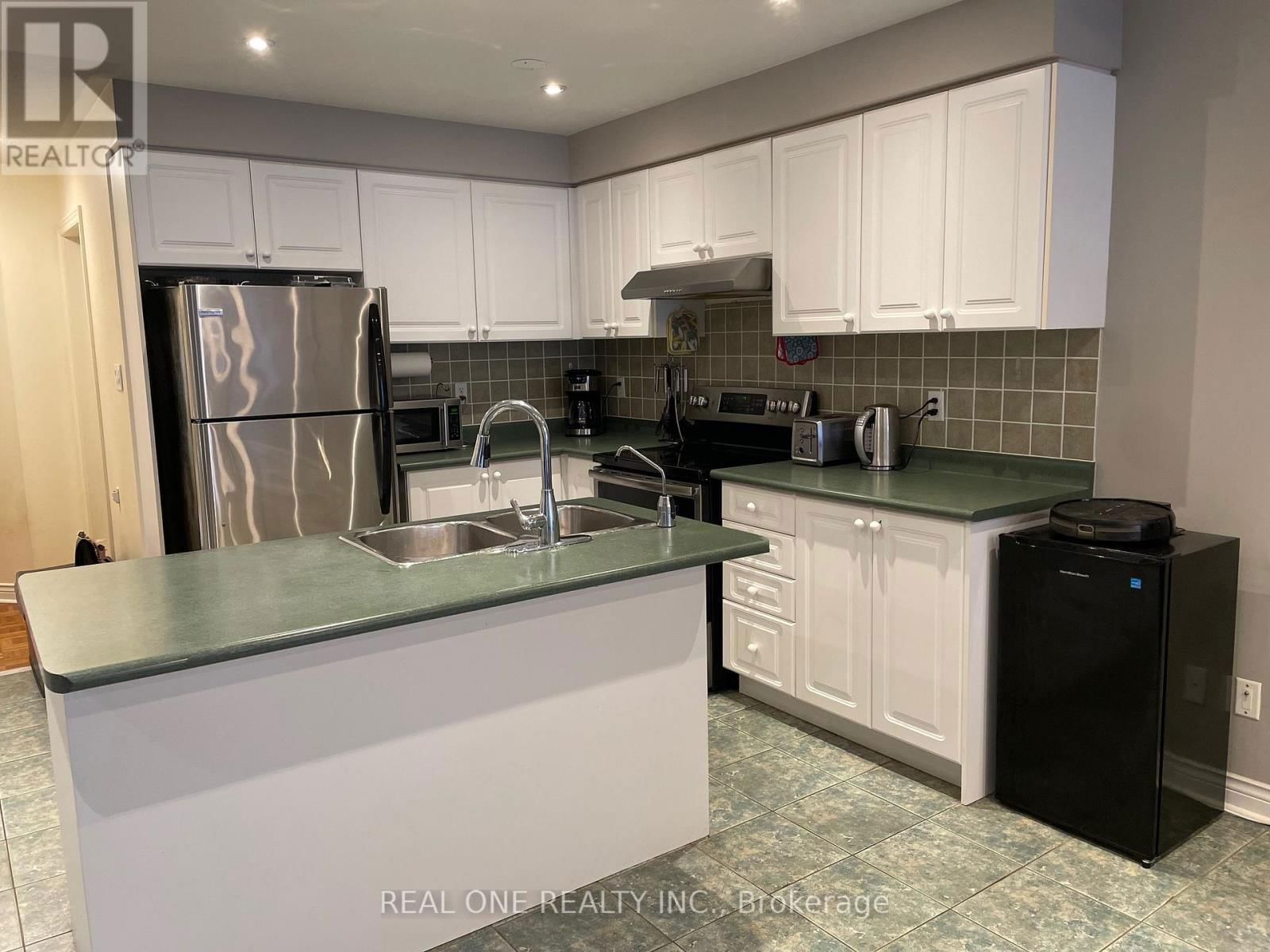 96 RUBY CRESCENT Image 3