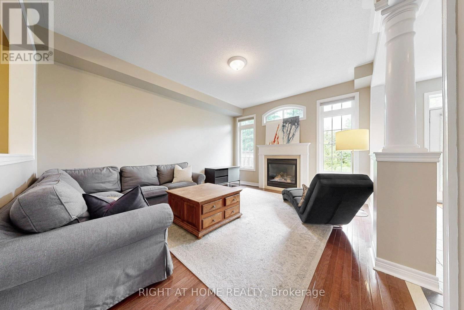41 - 280 PARADELLE DRIVE Image 5