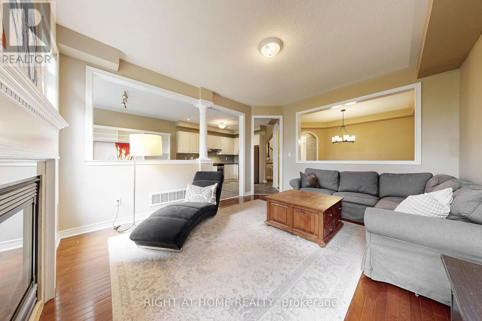 41 - 280 PARADELLE DRIVE Image 6
