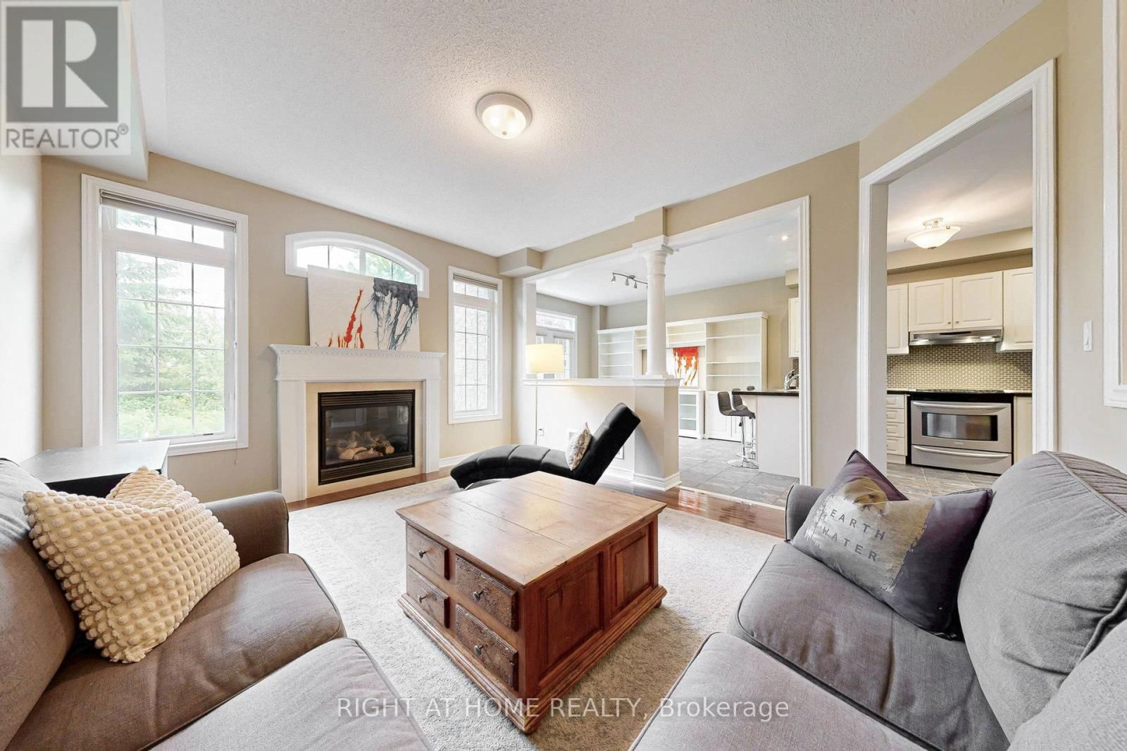 41 - 280 PARADELLE DRIVE Image 7