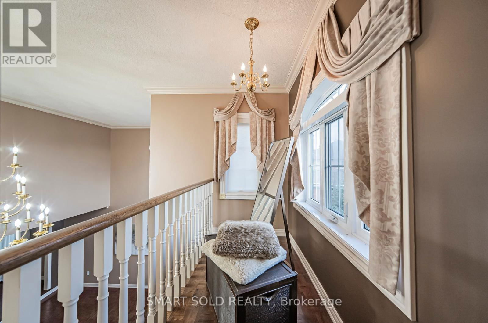 58 HELMSDALE AVENUE Image 25