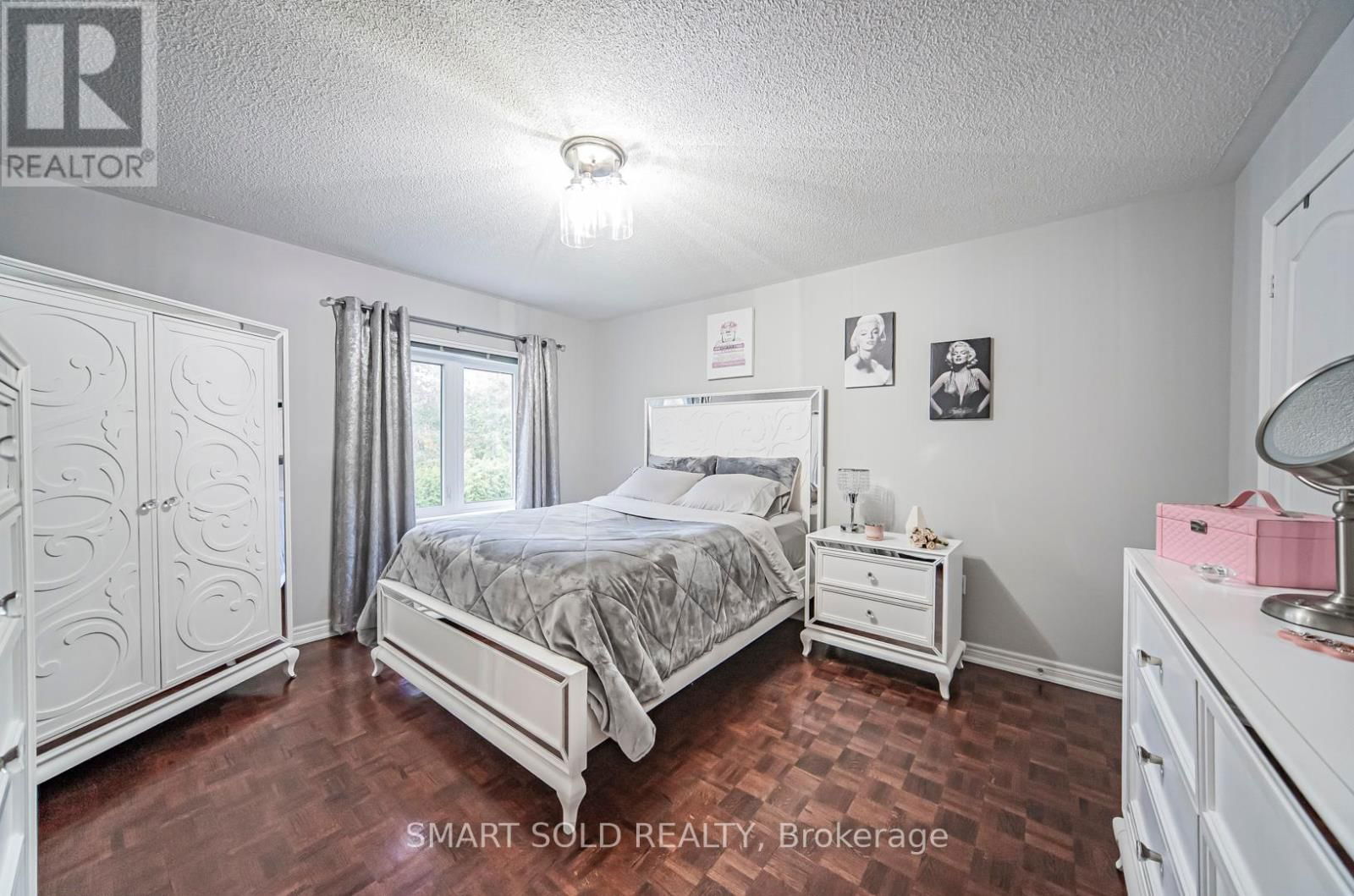 58 HELMSDALE AVENUE Image 28