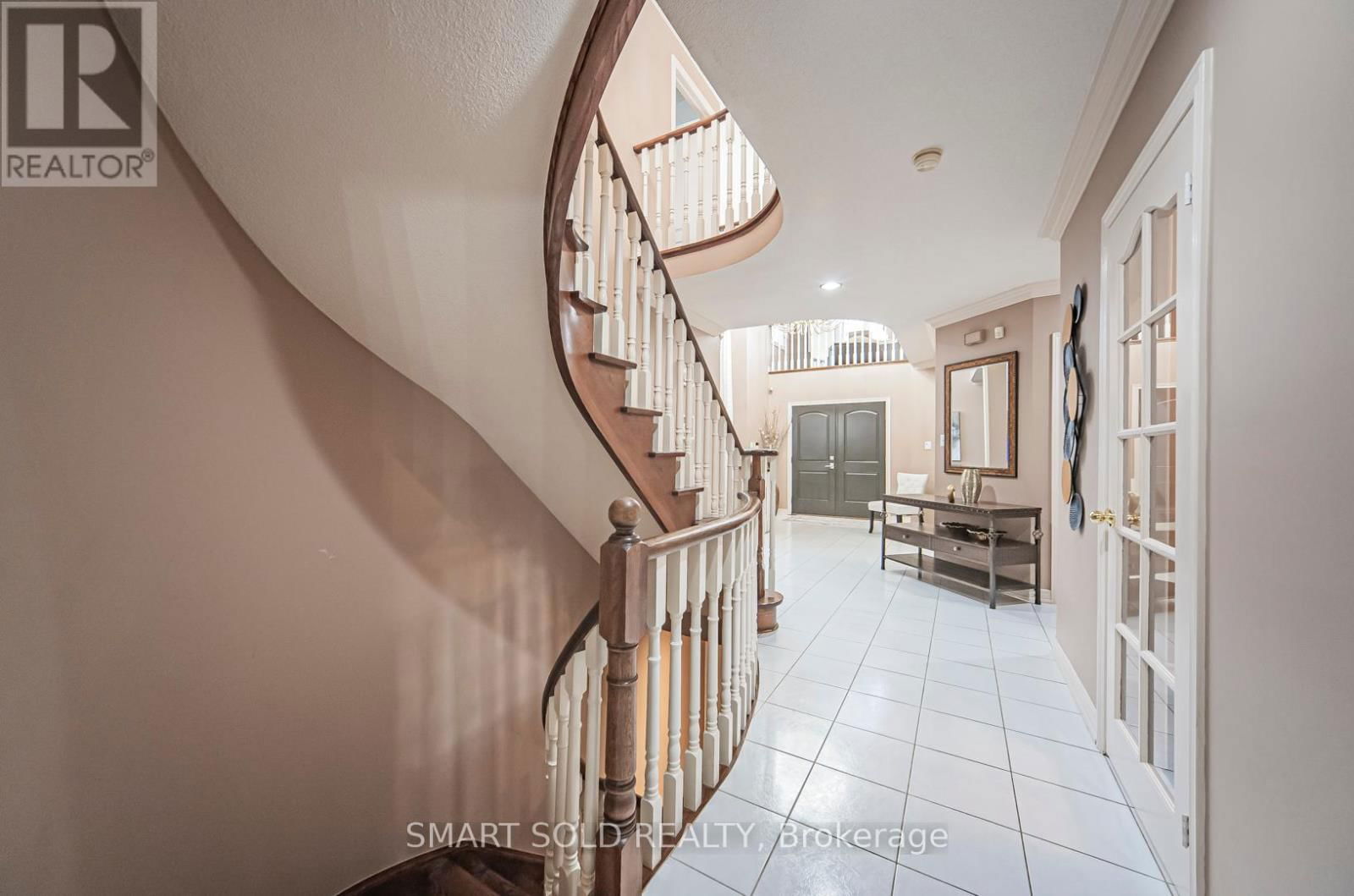 58 HELMSDALE AVENUE Image 7