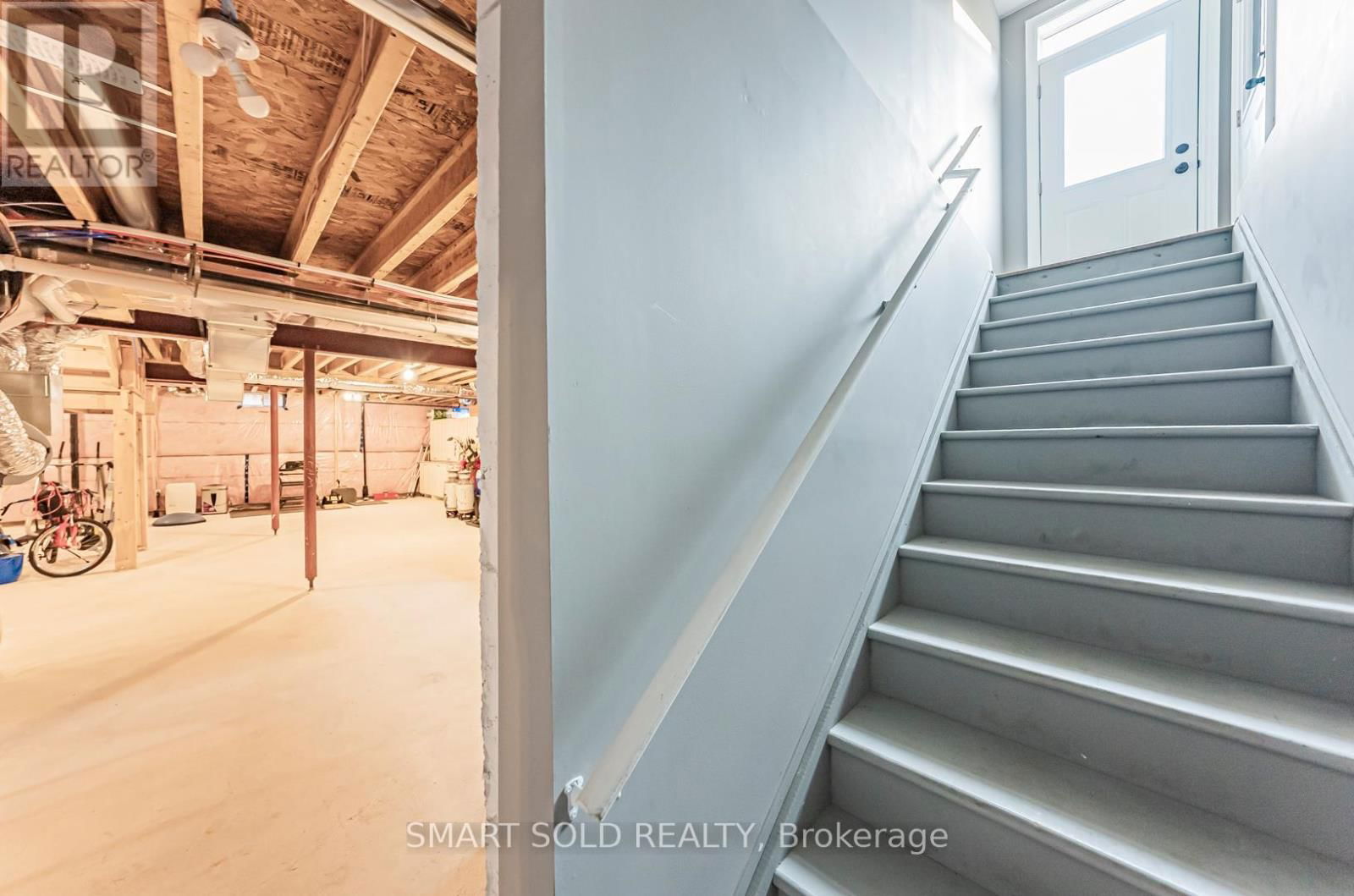 172 STEAM WHISTLE DRIVE Image 43