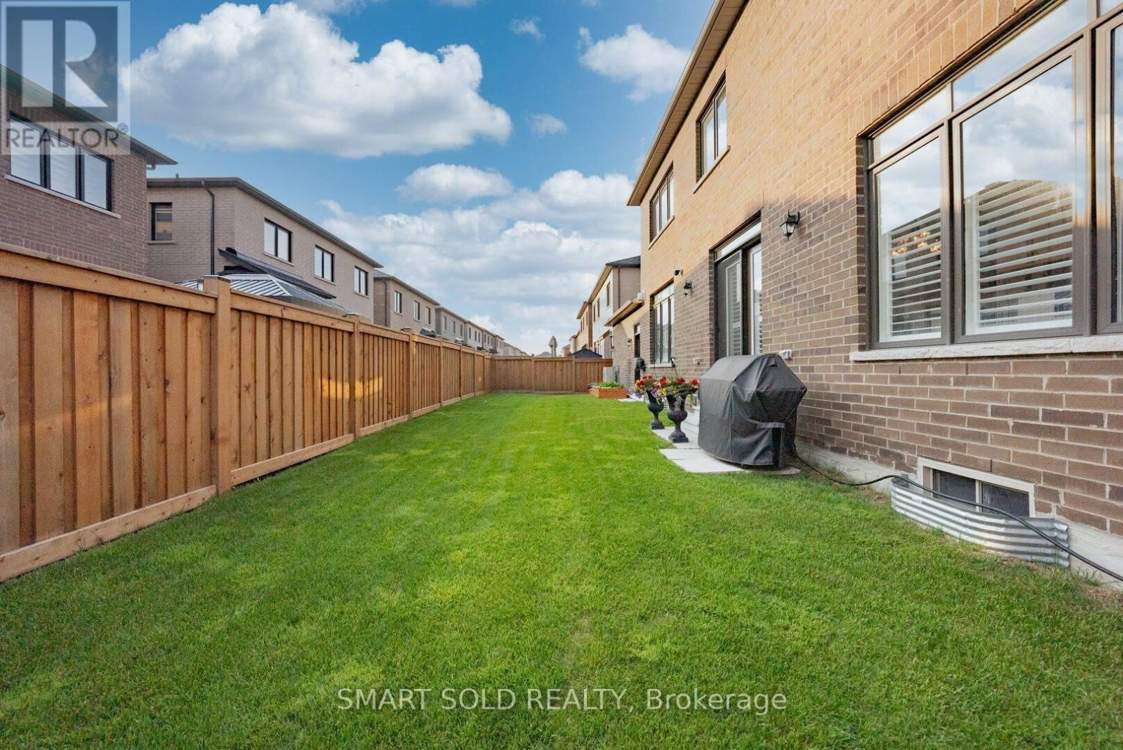 172 STEAM WHISTLE DRIVE Image 6