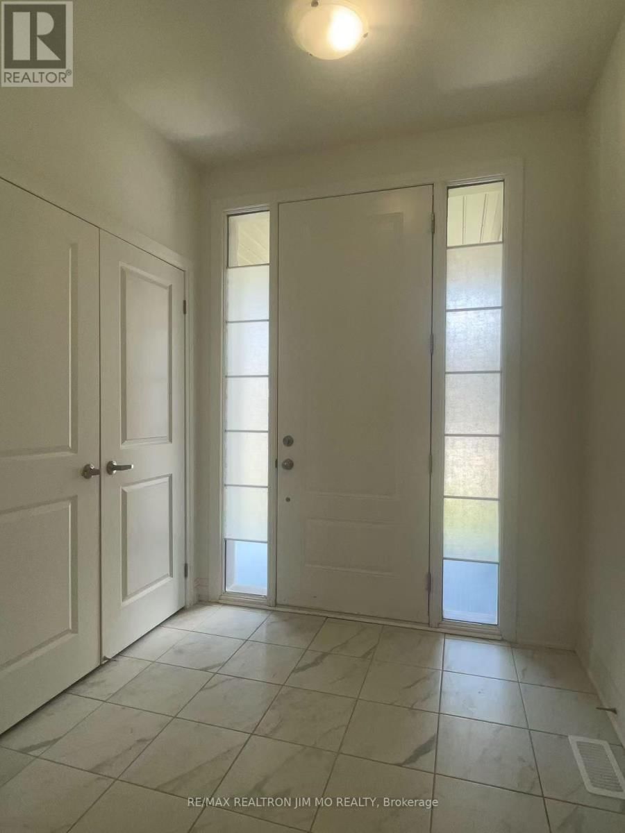 212 THOMPSON DRIVE Image 17