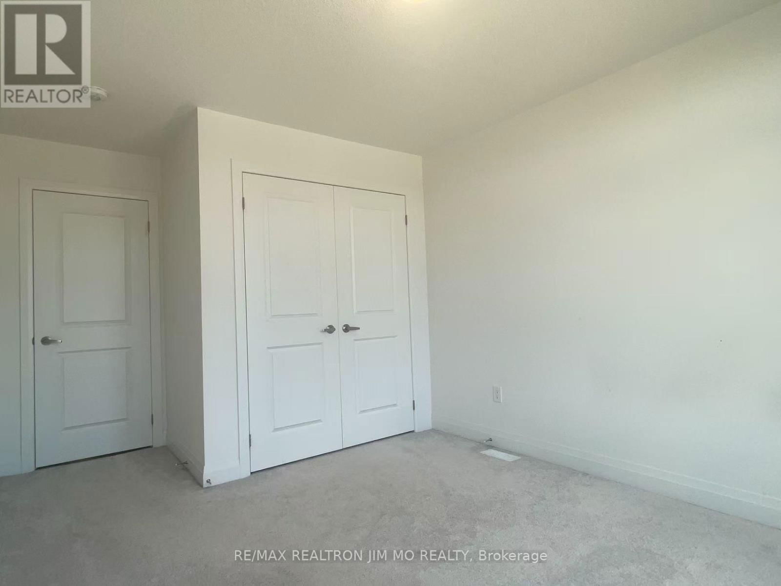 212 THOMPSON DRIVE Image 26