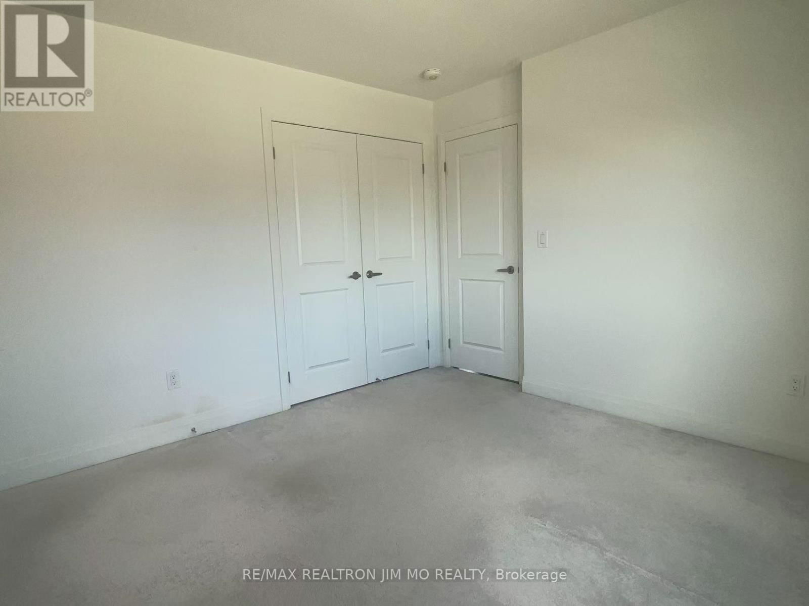 212 THOMPSON DRIVE Image 28