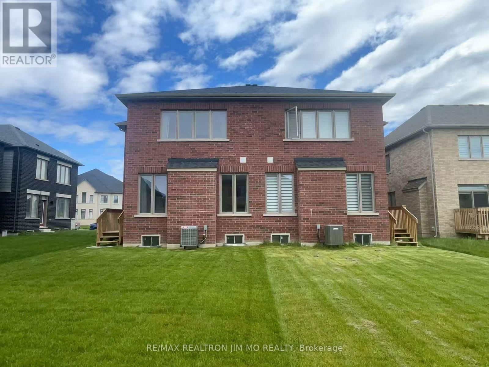 212 THOMPSON DRIVE Image 35
