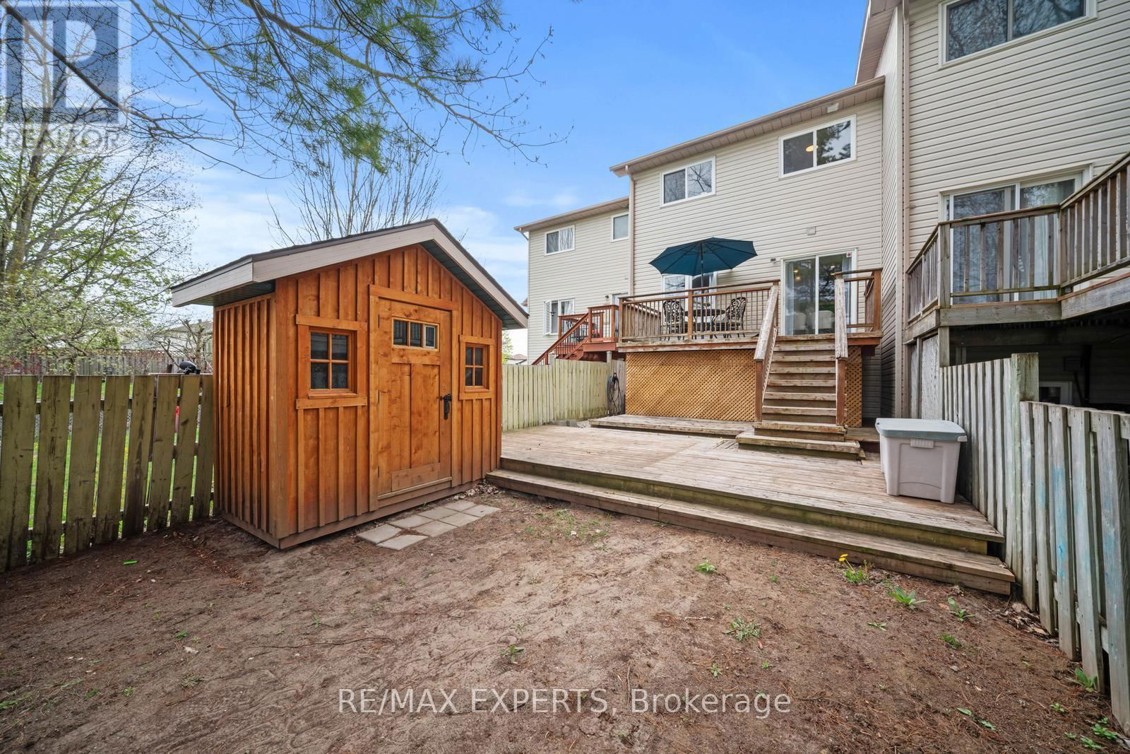 89 PARKSIDE CRESCENT Image 27
