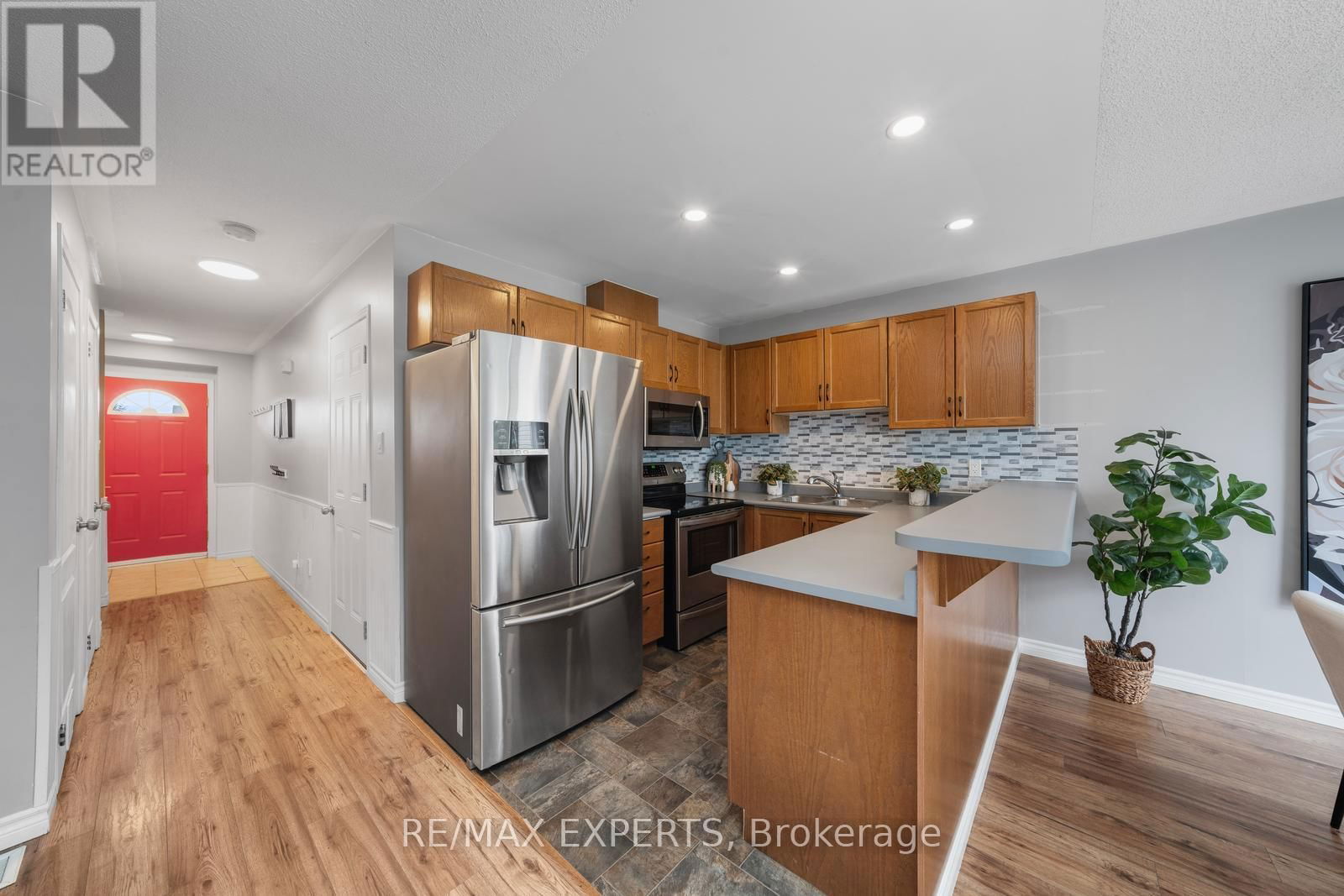 89 PARKSIDE CRESCENT Image 7