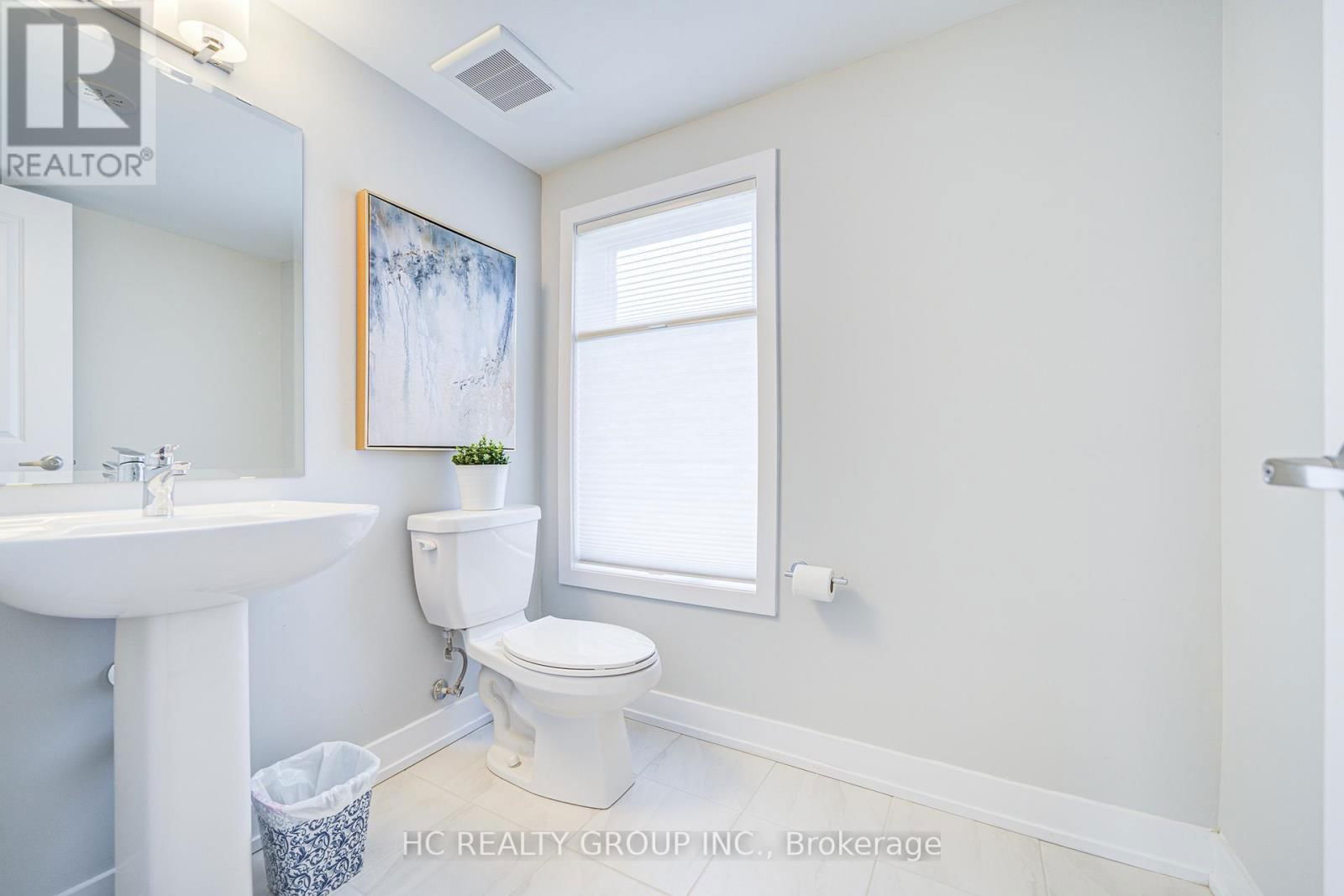 19 GUARDHOUSE CRESCENT Image 22