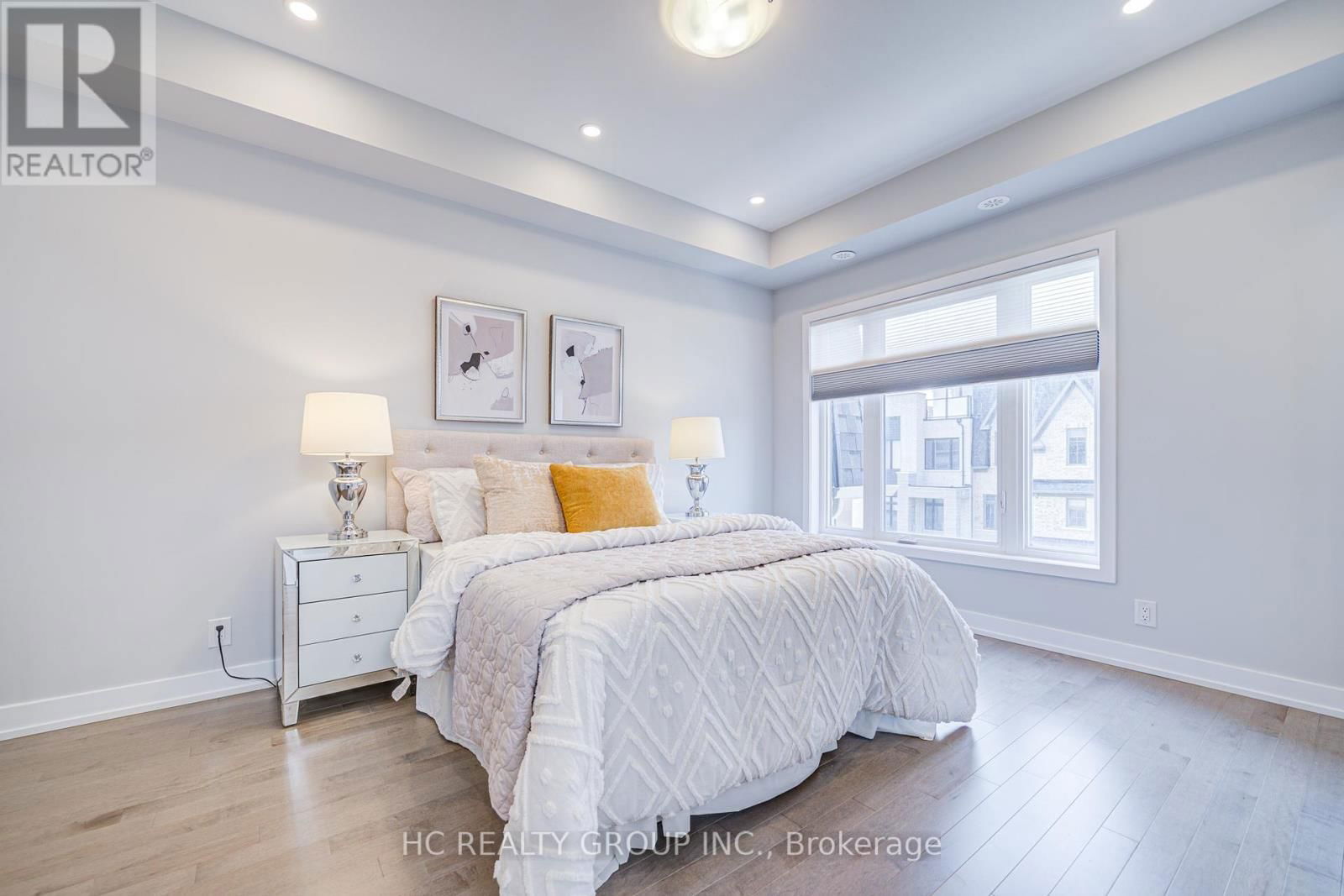 19 GUARDHOUSE CRESCENT Image 26