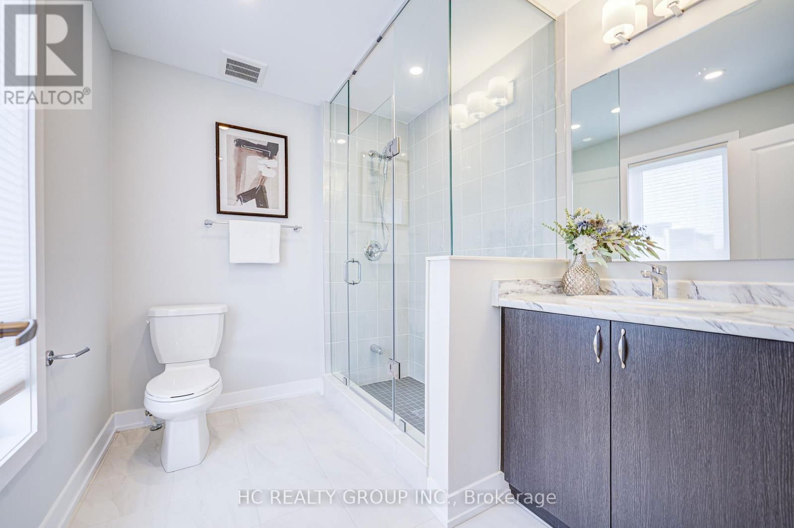 19 GUARDHOUSE CRESCENT Image 28