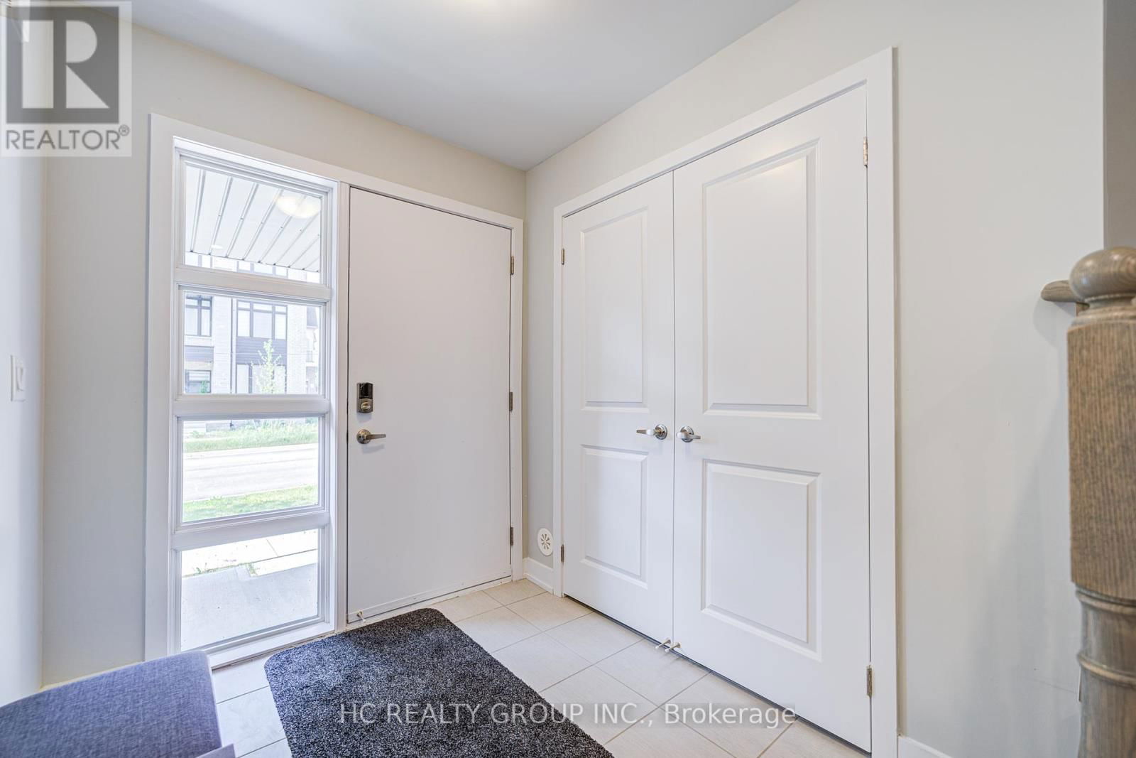 19 GUARDHOUSE CRESCENT Image 3