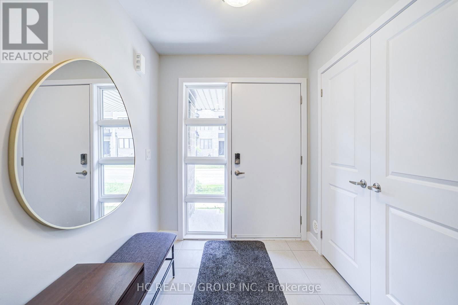 19 GUARDHOUSE CRESCENT Image 4