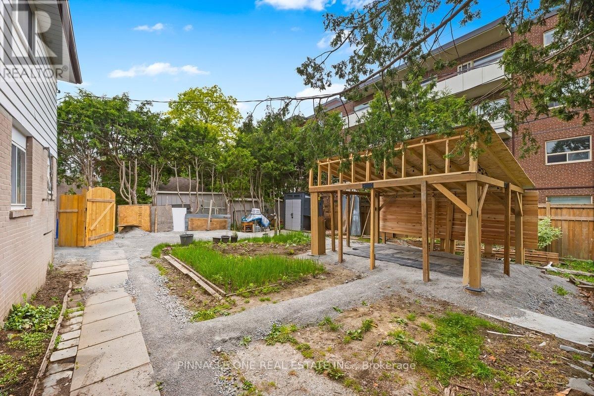 520 ELM ROAD Image 21