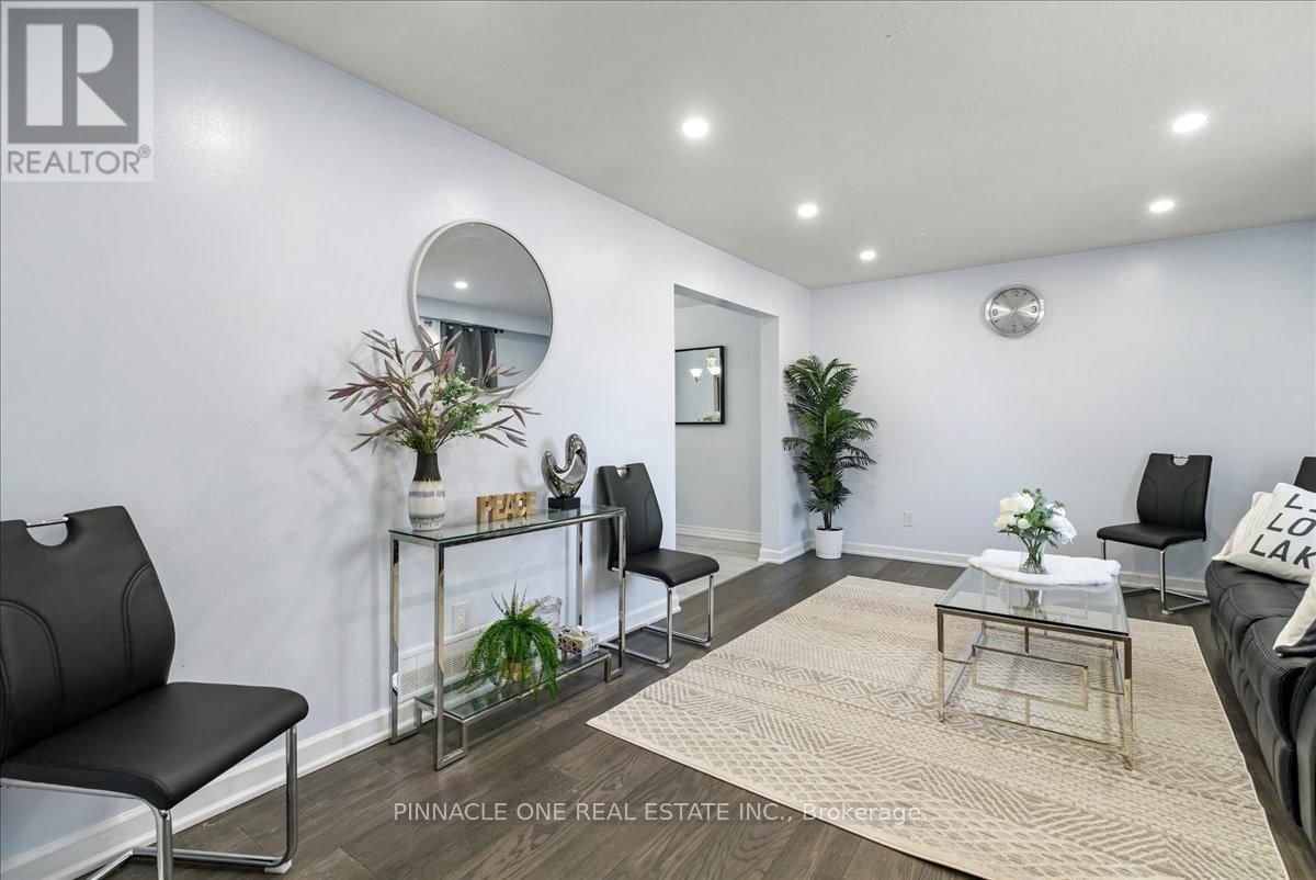 520 ELM ROAD Image 7