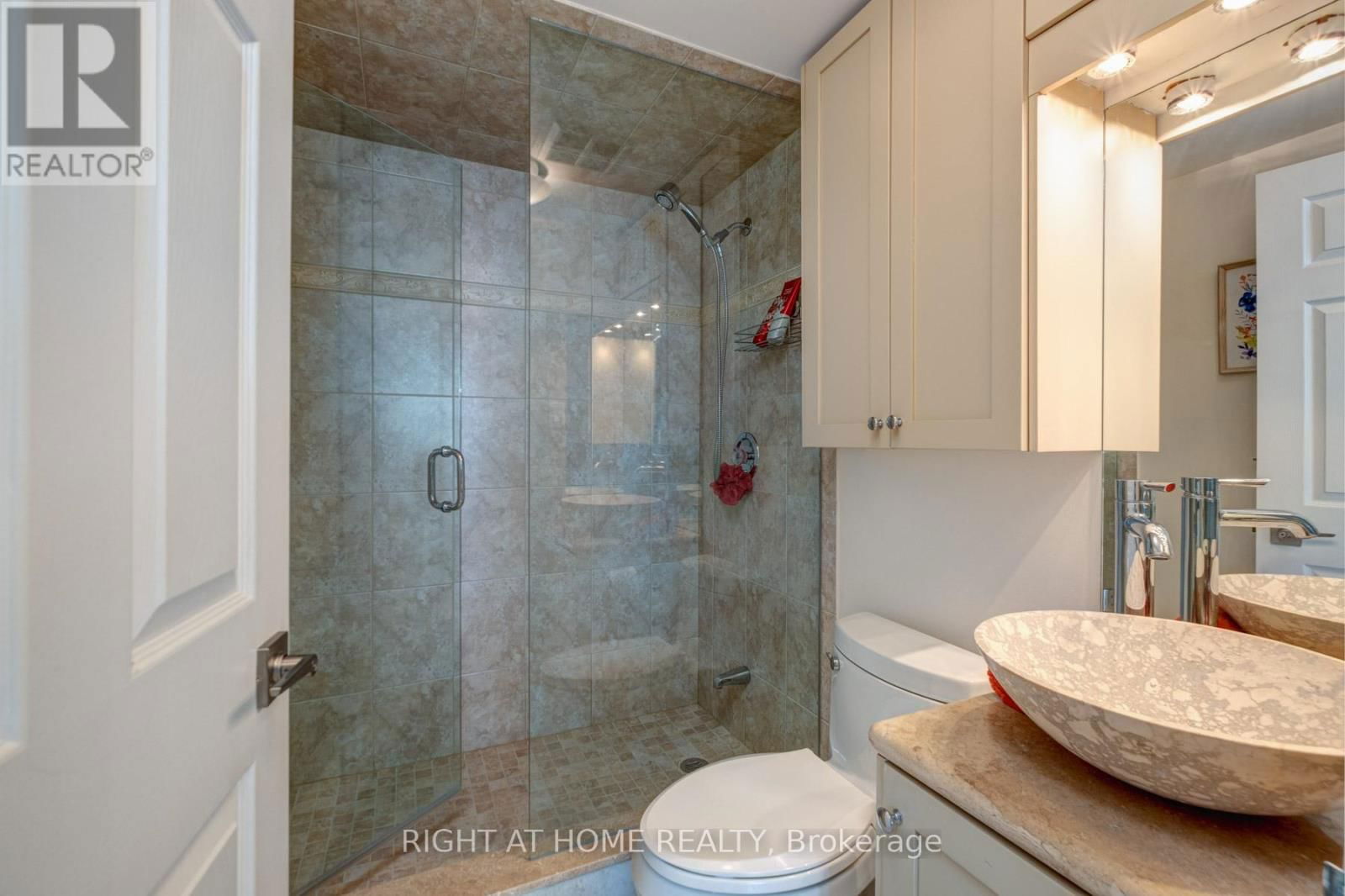 818 - 25 AUSTIN DRIVE Image 27
