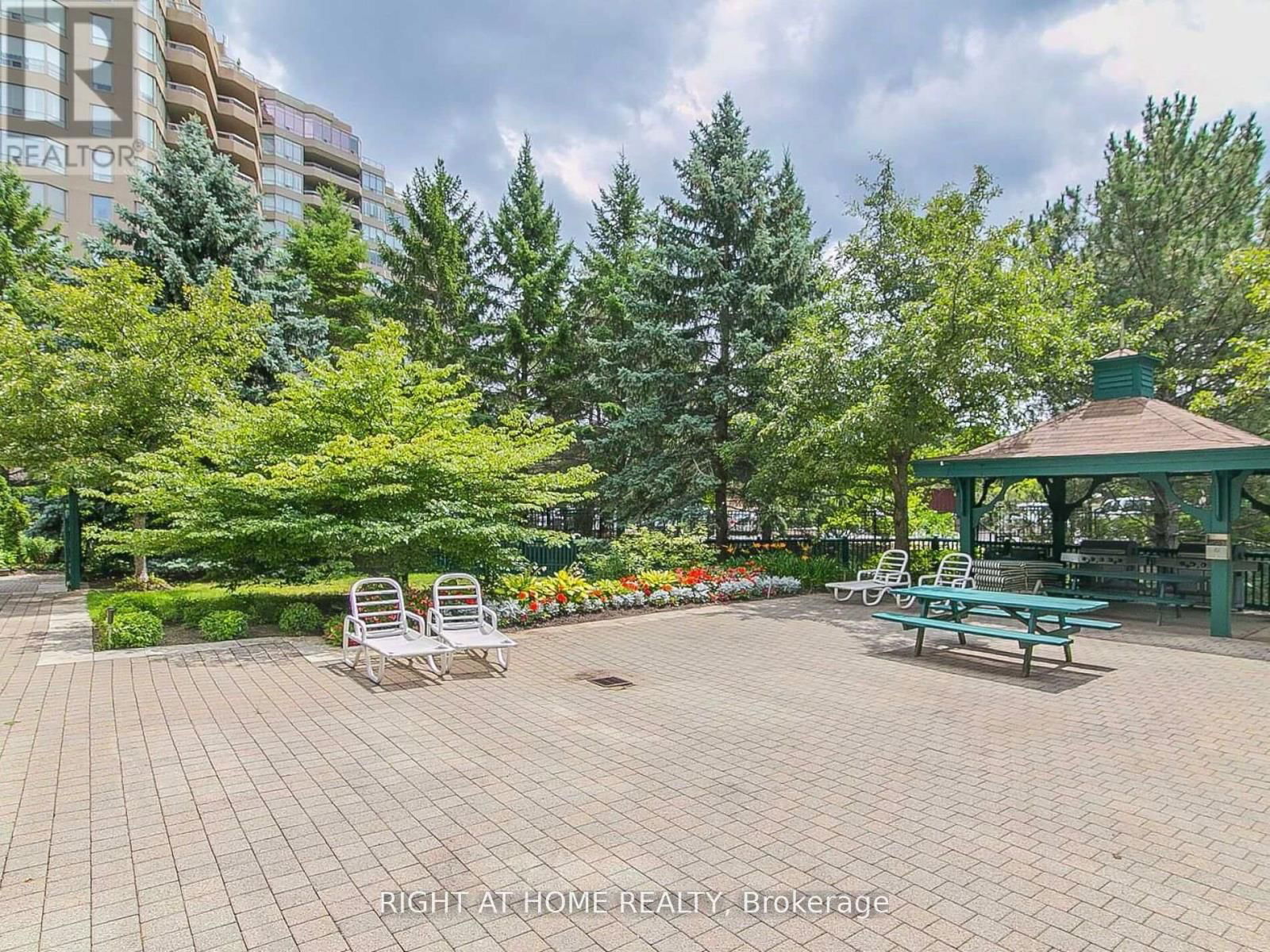 818 - 25 AUSTIN DRIVE Image 38