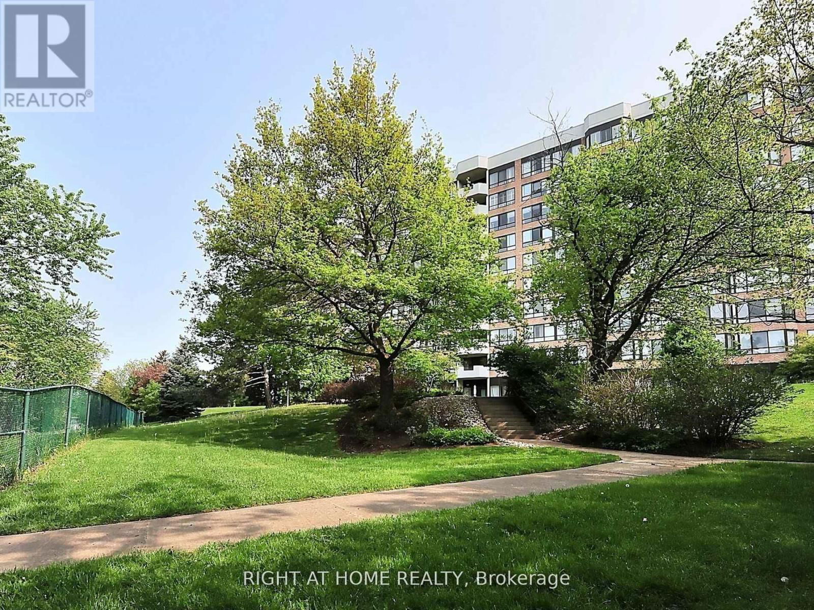 818 - 25 AUSTIN DRIVE Image 42