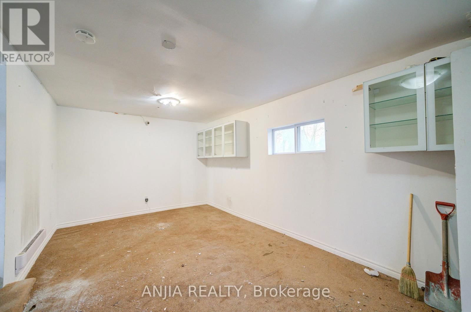 27 JONQUIL CRESCENT Image 25