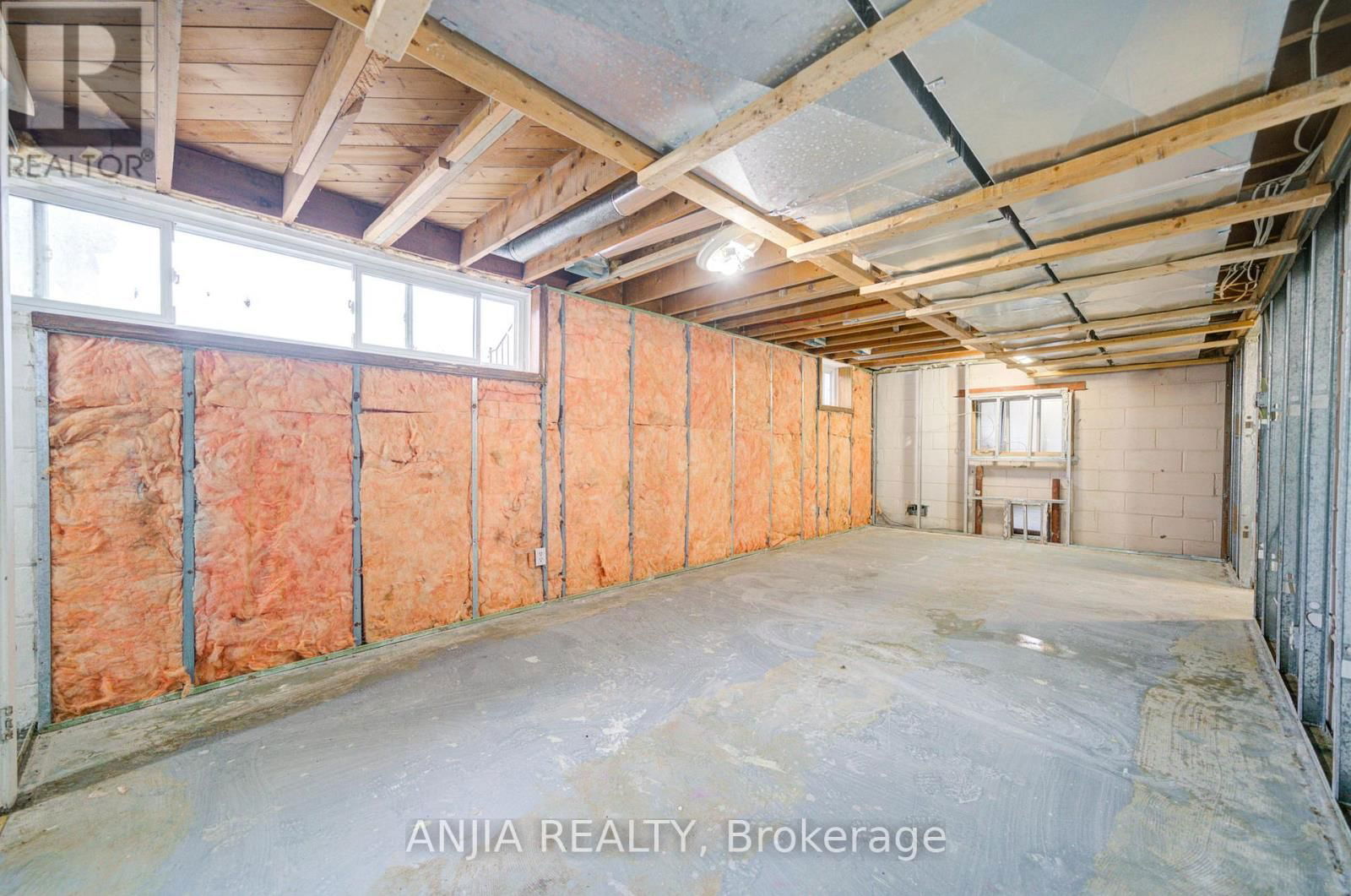 27 JONQUIL CRESCENT Image 30