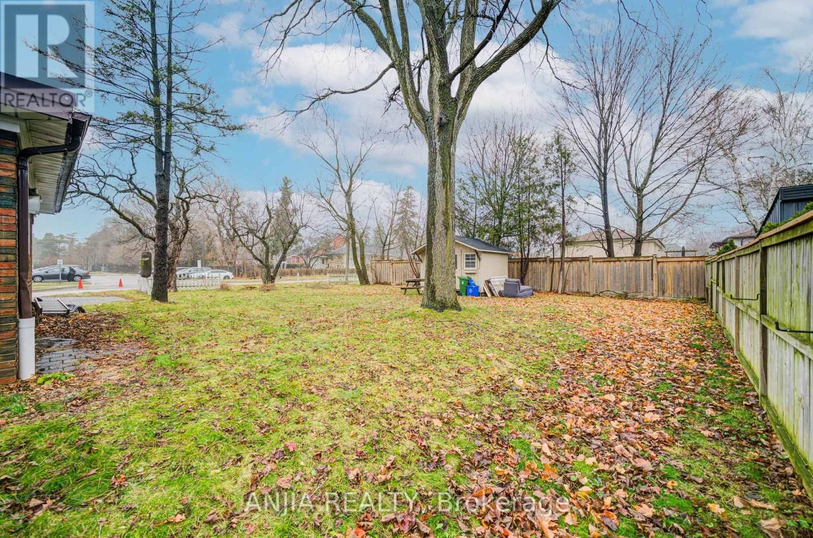 27 JONQUIL CRESCENT Image 37