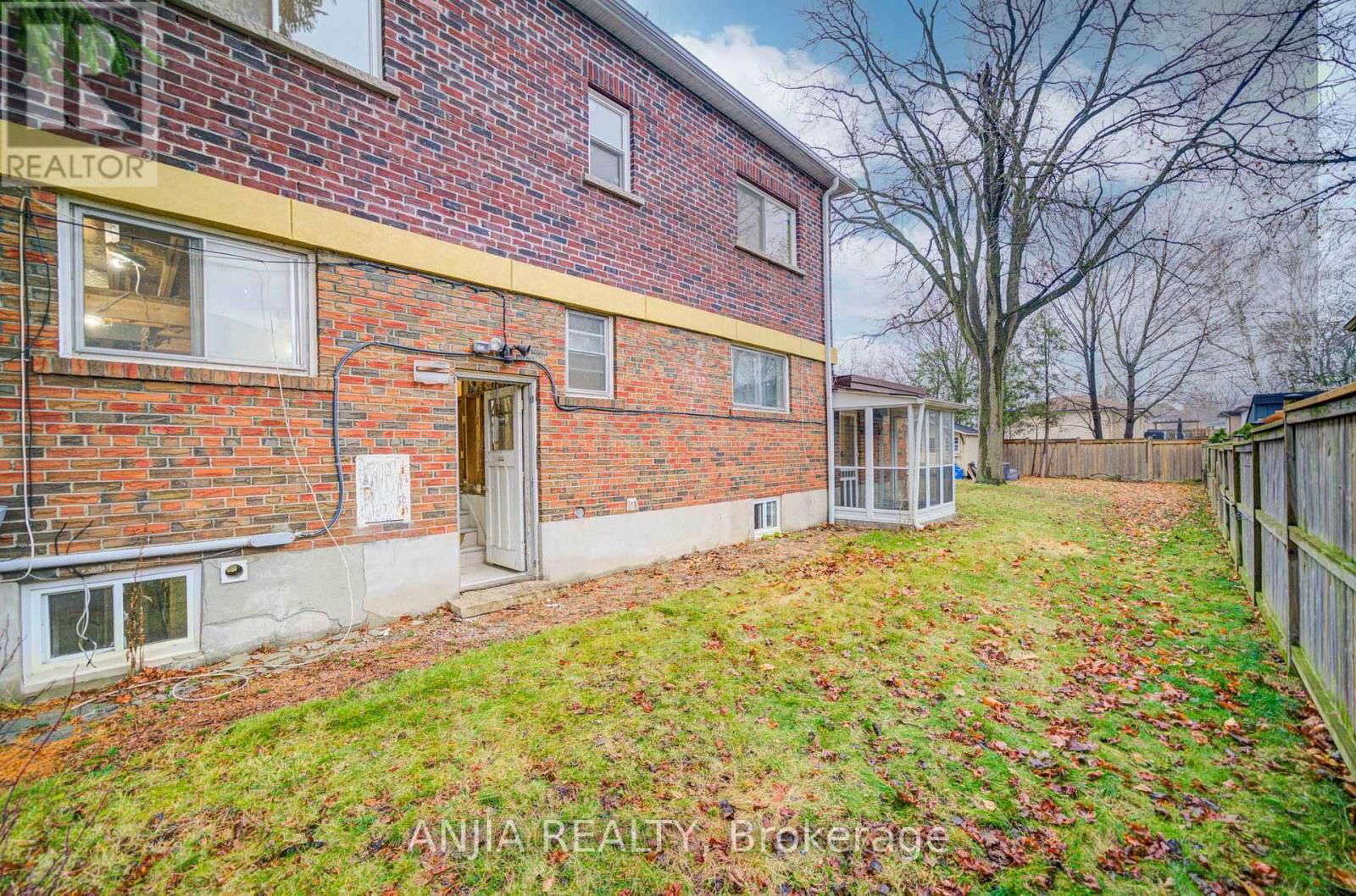 27 JONQUIL CRESCENT Image 39
