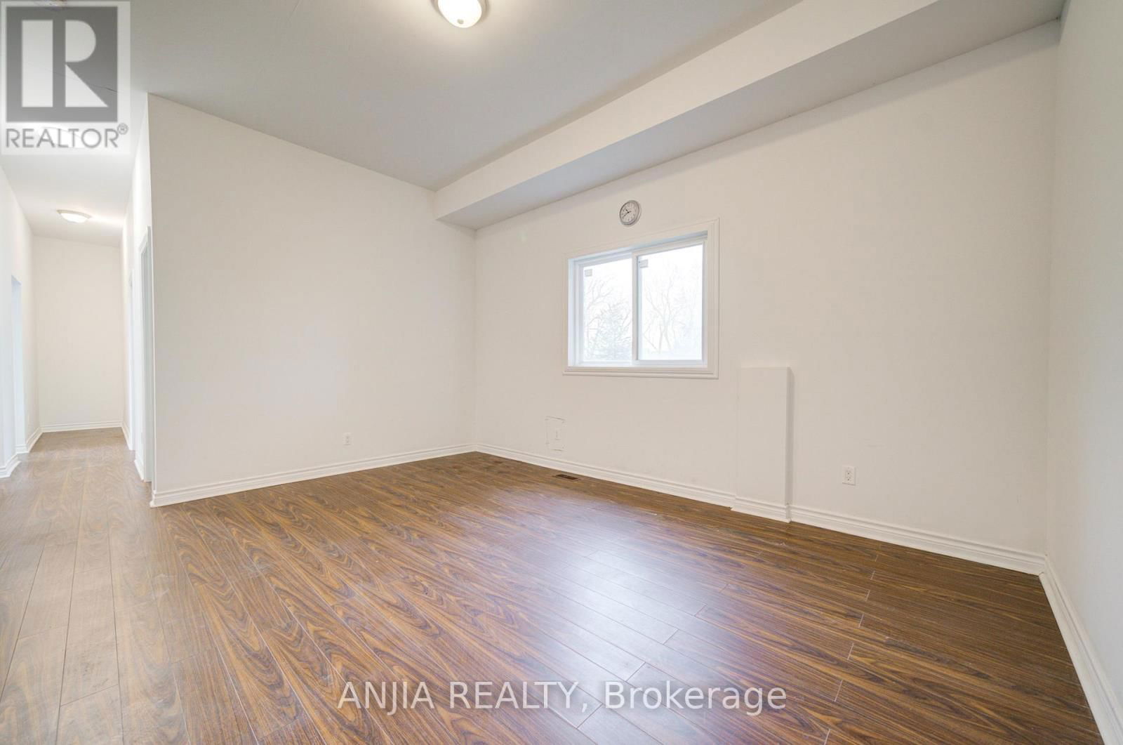 27 JONQUIL CRESCENT Image 4