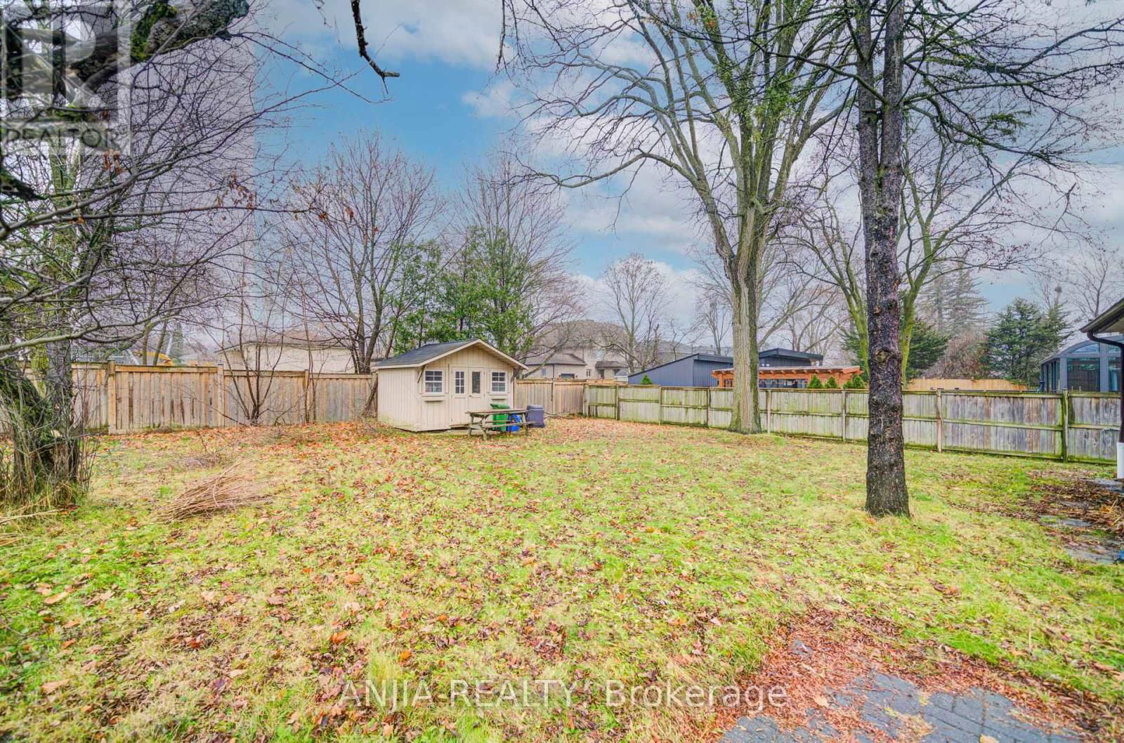 27 JONQUIL CRESCENT Image 40