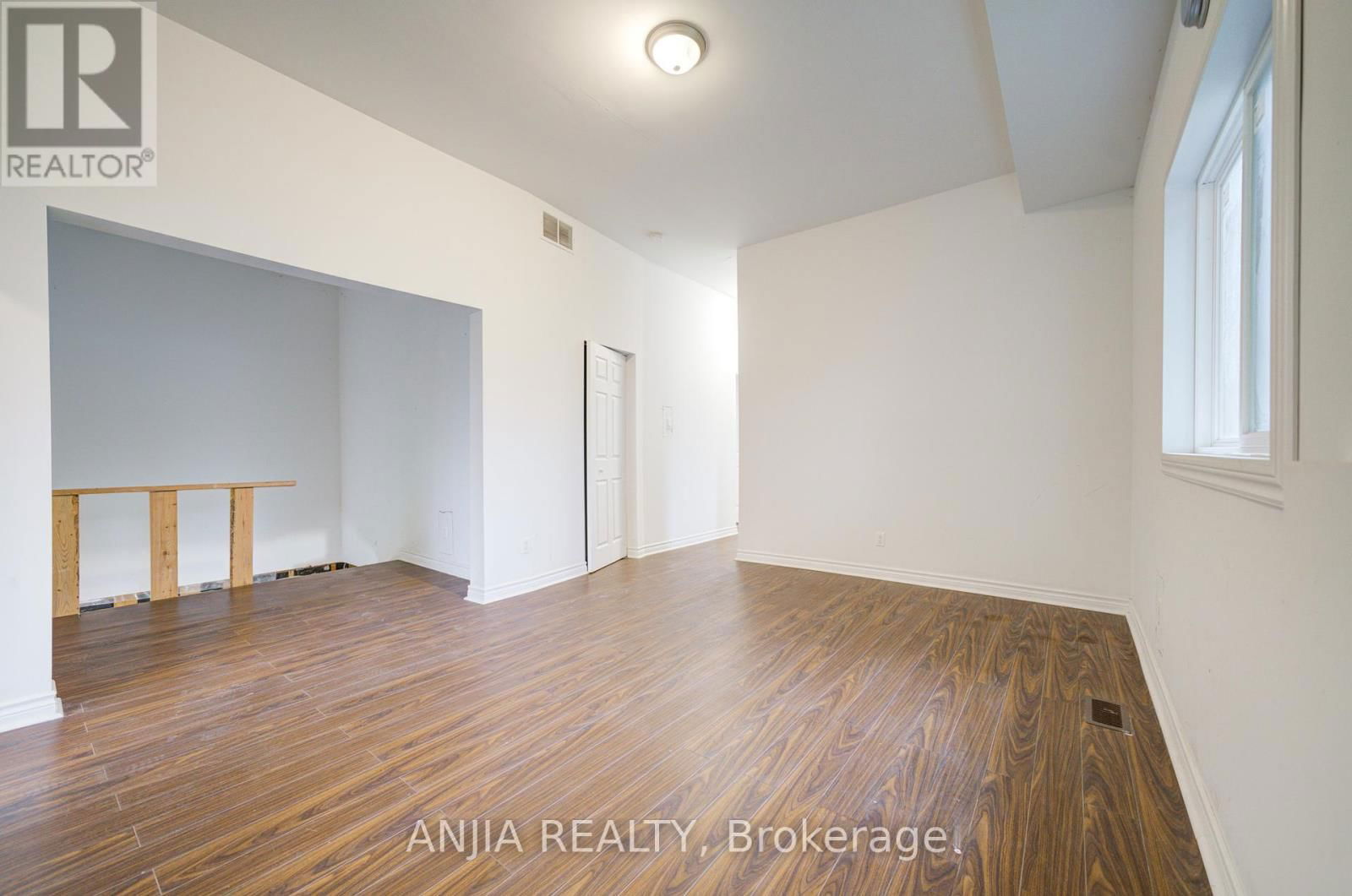 27 JONQUIL CRESCENT Image 5