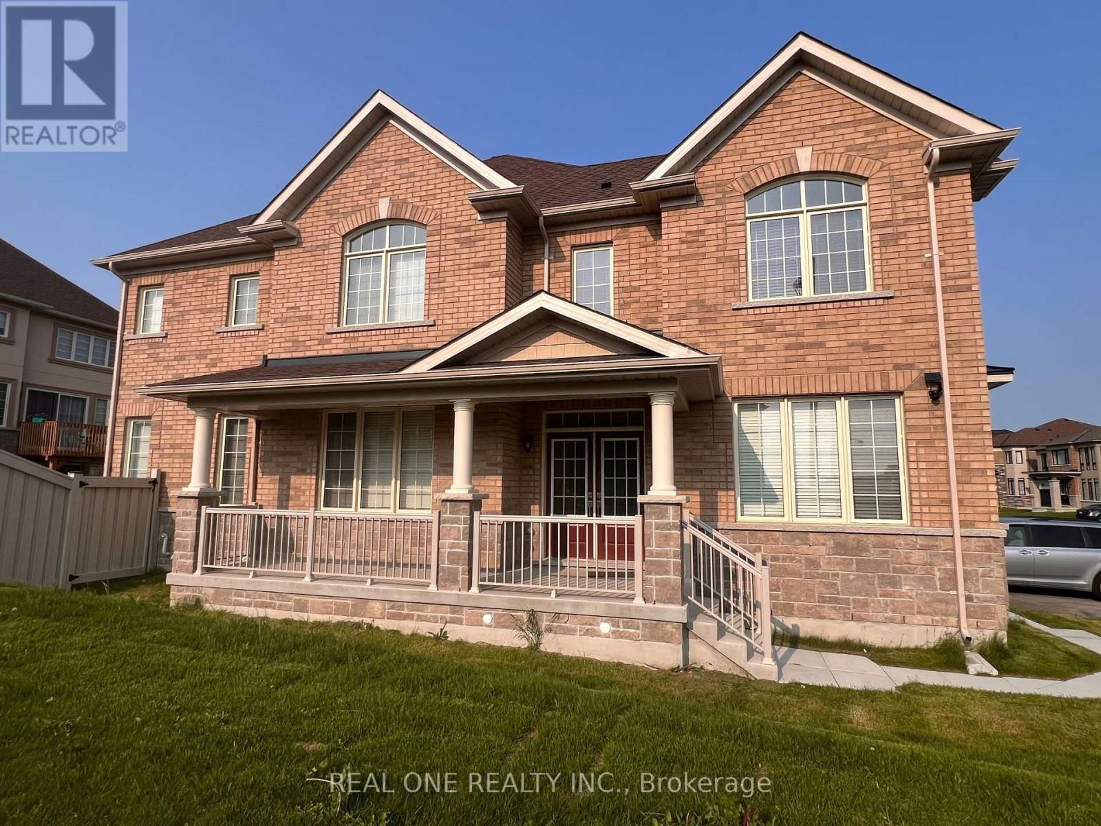 2 KENNETH ROGERS CRESCENT Image 1