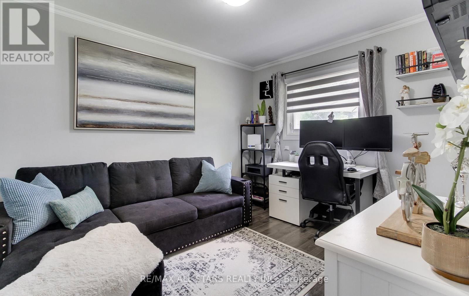 297 WALTER DRIVE Image 21