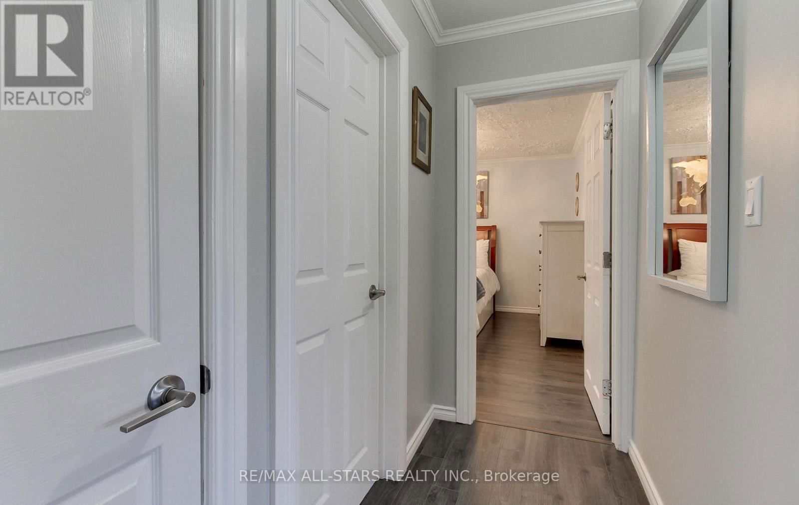 297 WALTER DRIVE Image 26