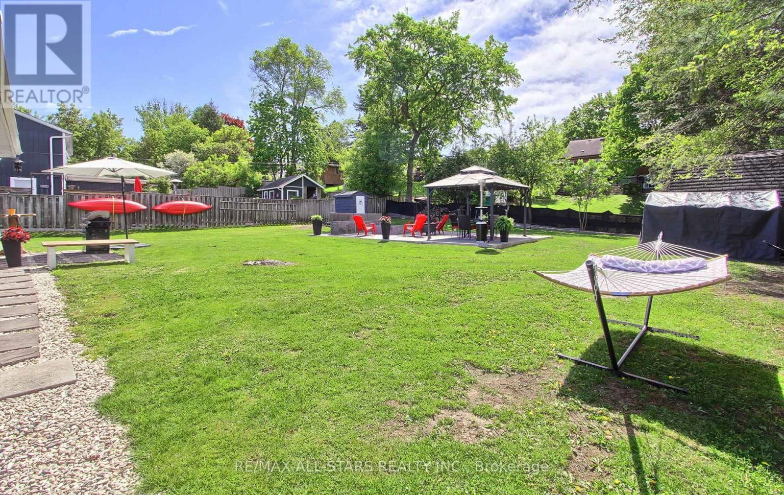 297 WALTER DRIVE Image 30
