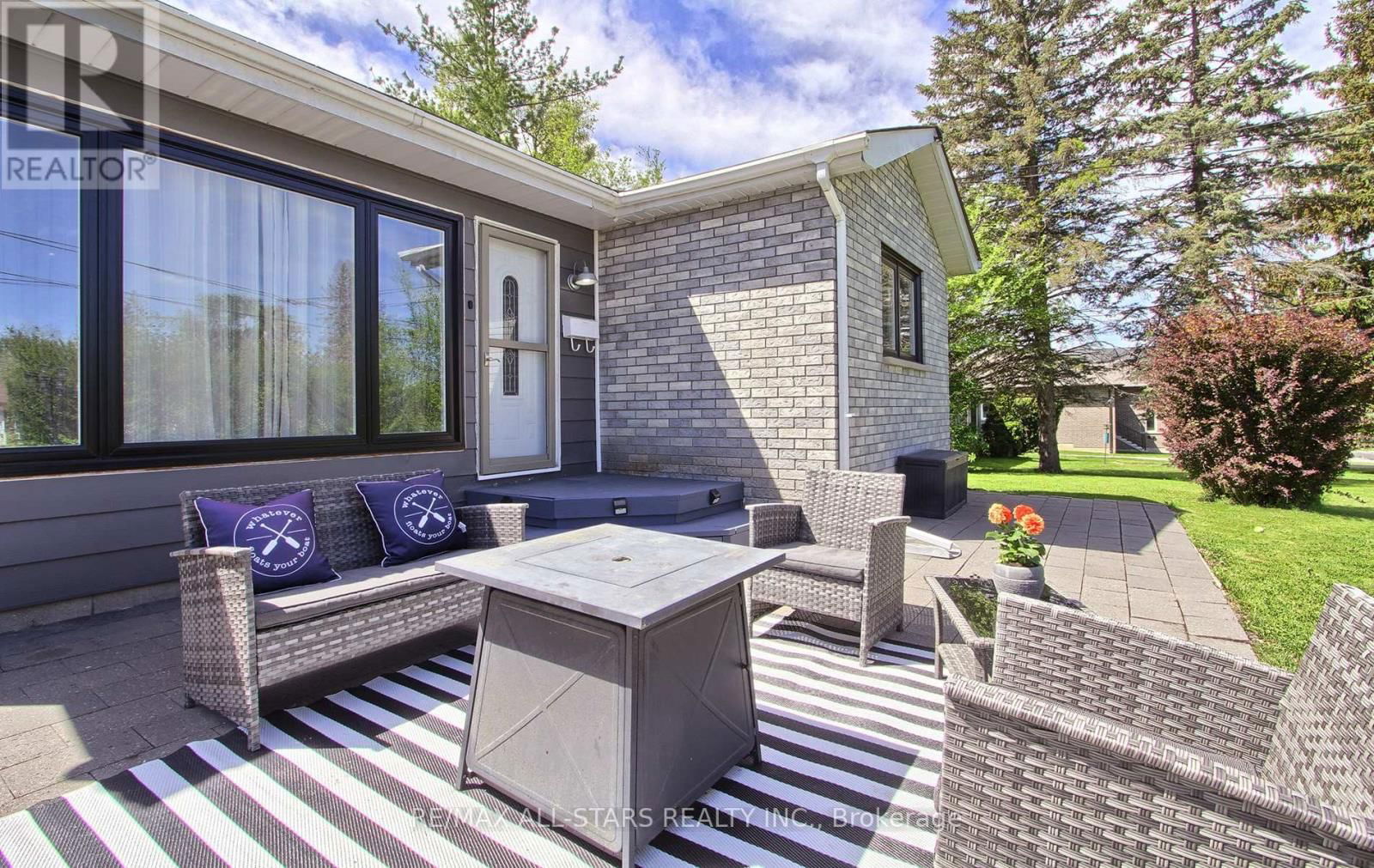 297 WALTER DRIVE Image 5
