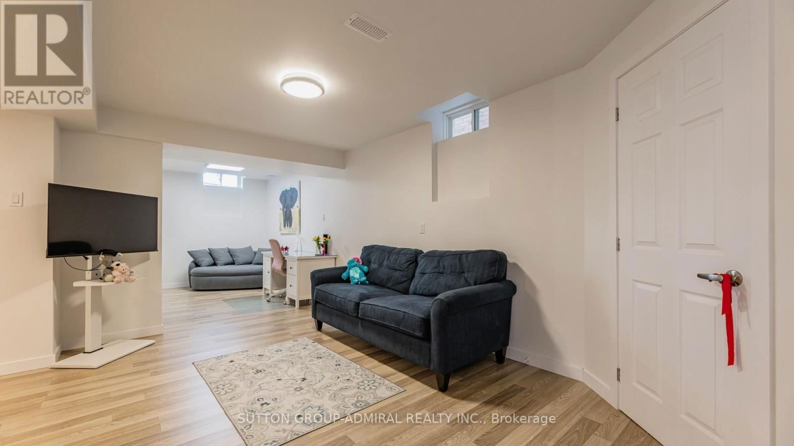 93 WINDROW STREET Image 29