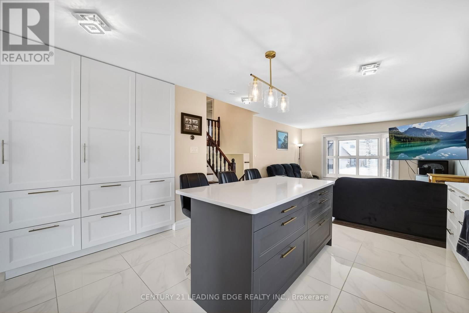 12 MCKEOWN STREET Image 12